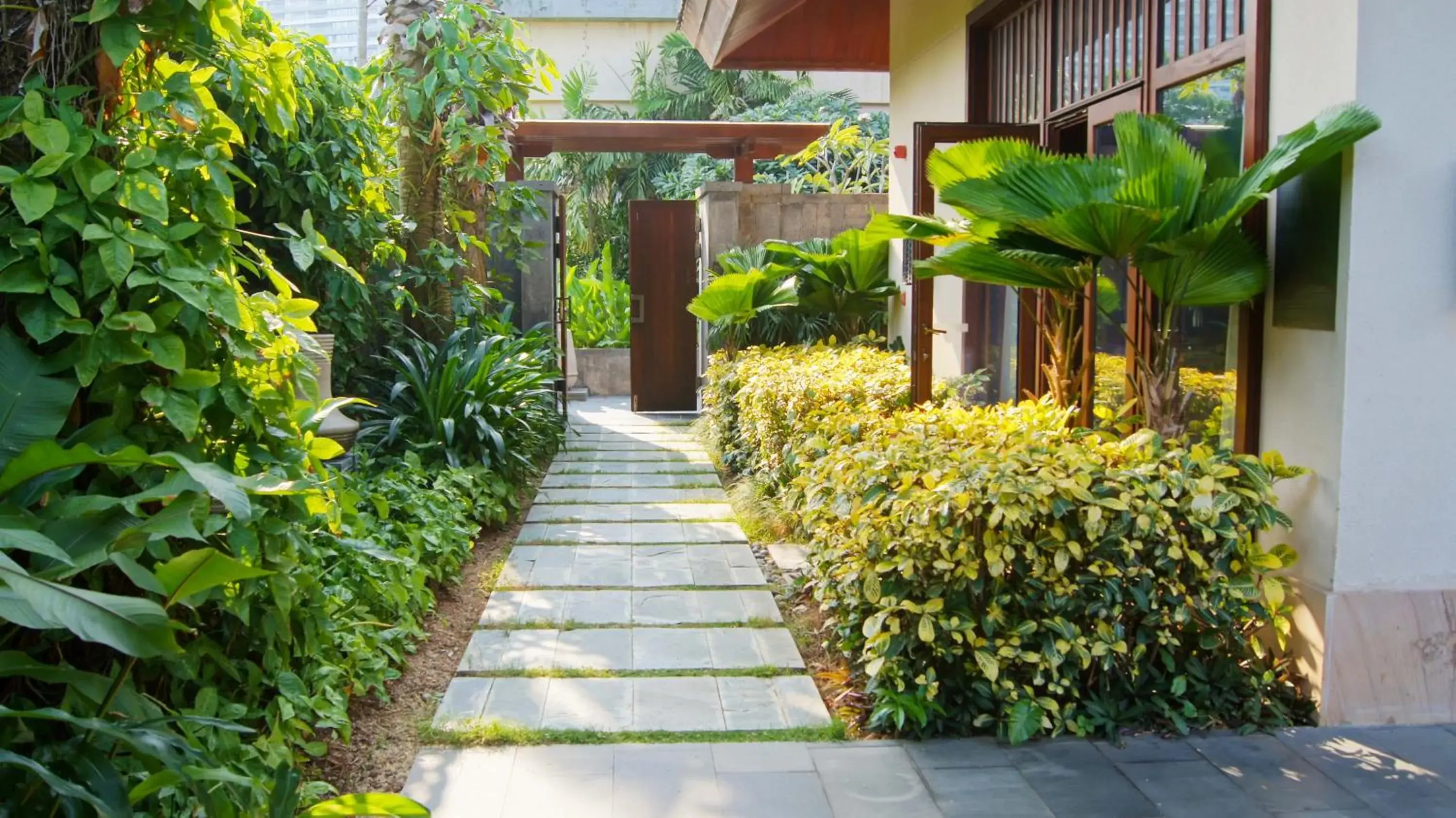 Facade/entrance, Garden in LUHUITOU Sanya Resort