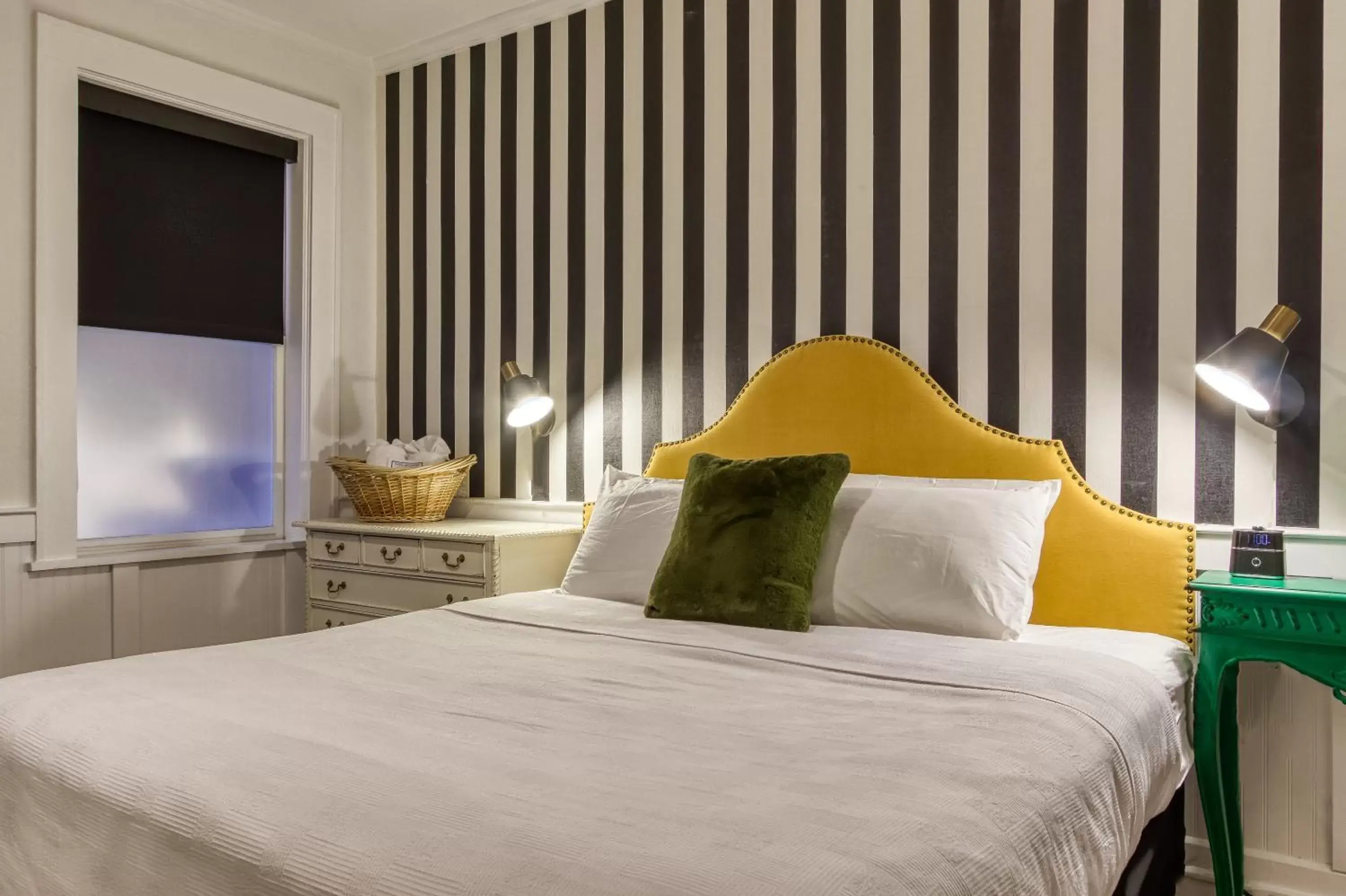 Bed in New Hotel Collection Downtown St Pete Bed in New Hotel Collection Downtown St Pete