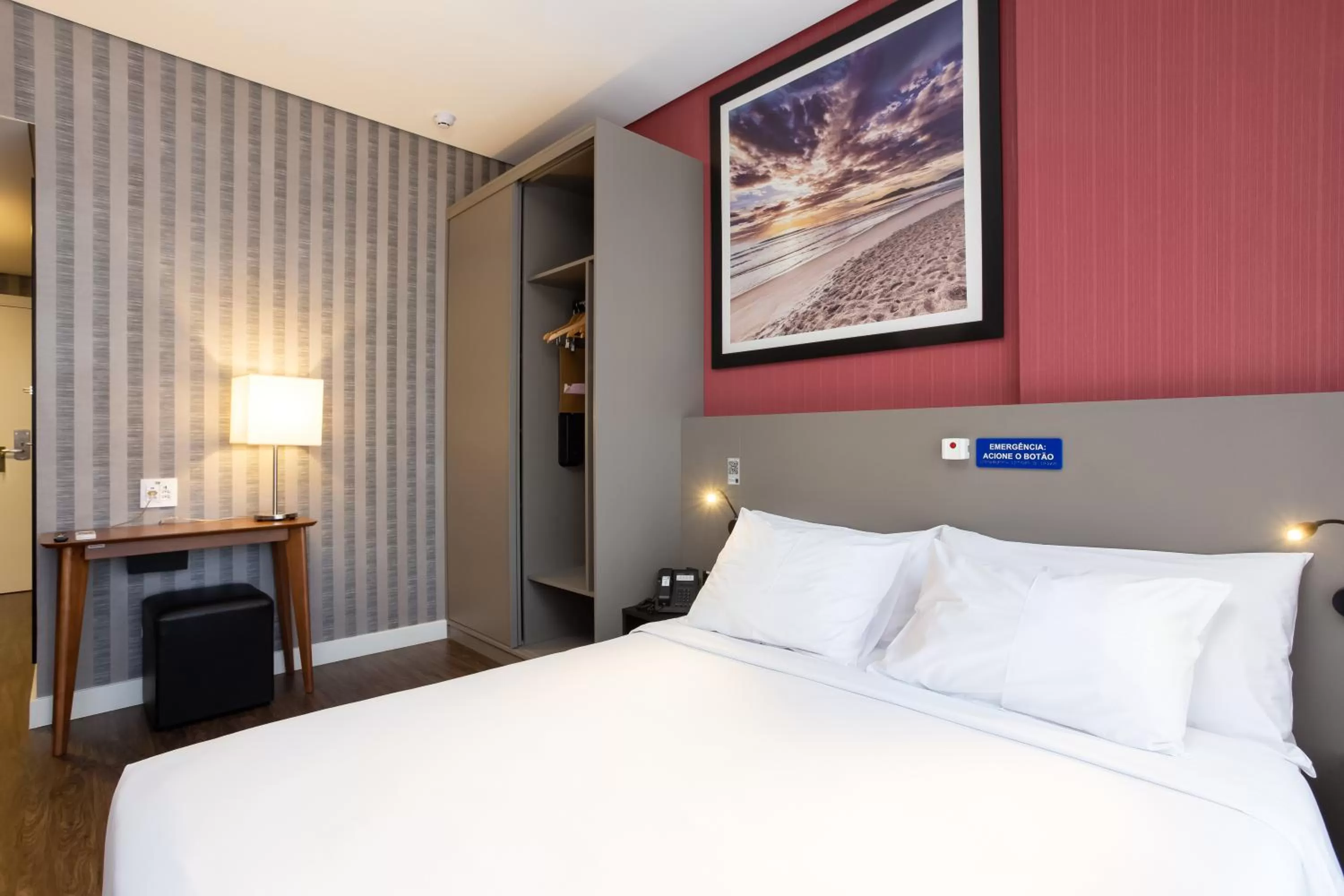 Bed in Hilton Garden Inn Praia Brava