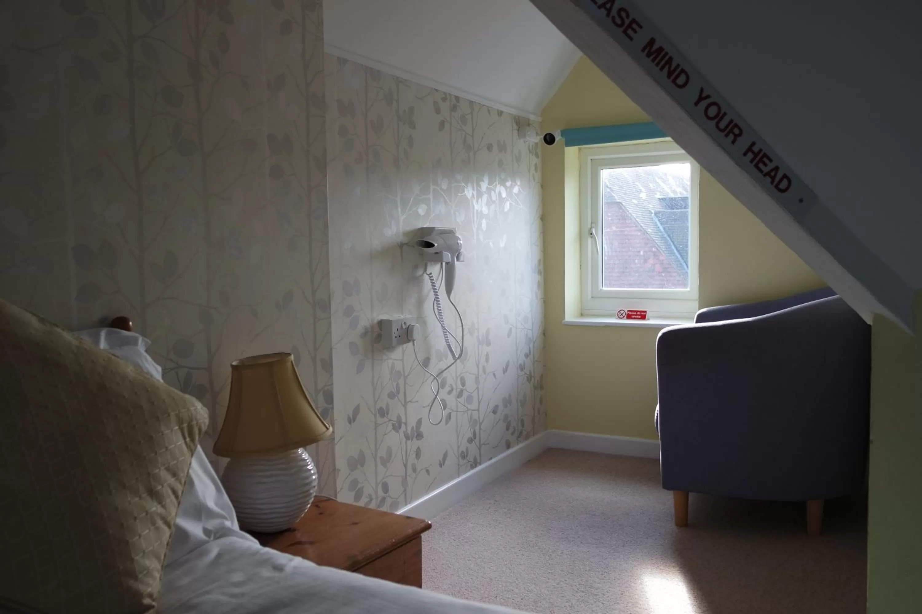 Bedroom, Bed in Gable End Hotel