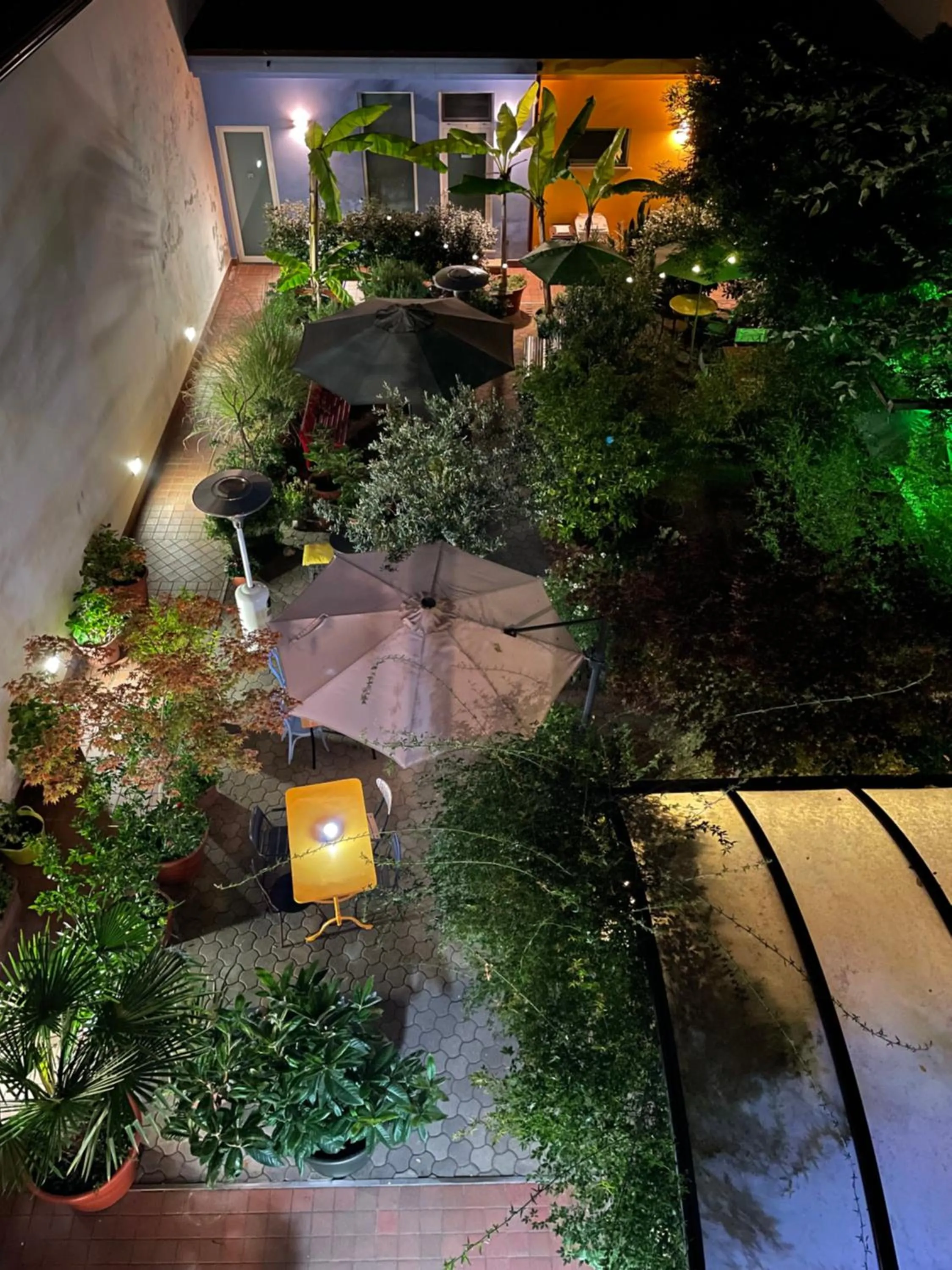 Garden in Il Girasole High Quality Inn