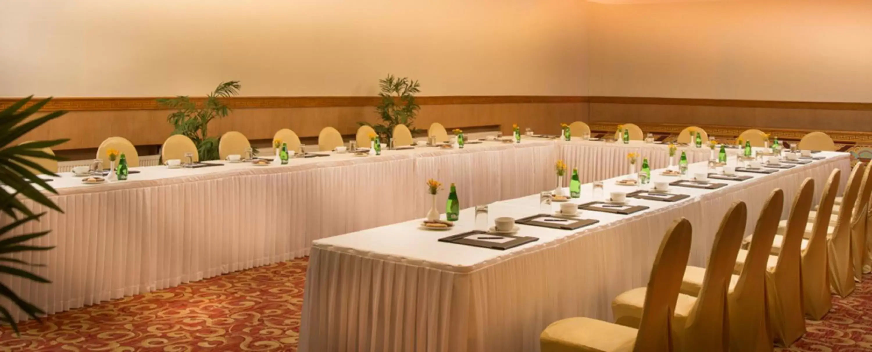 Banquet/Function facilities in The Grand Dragon Ladakh