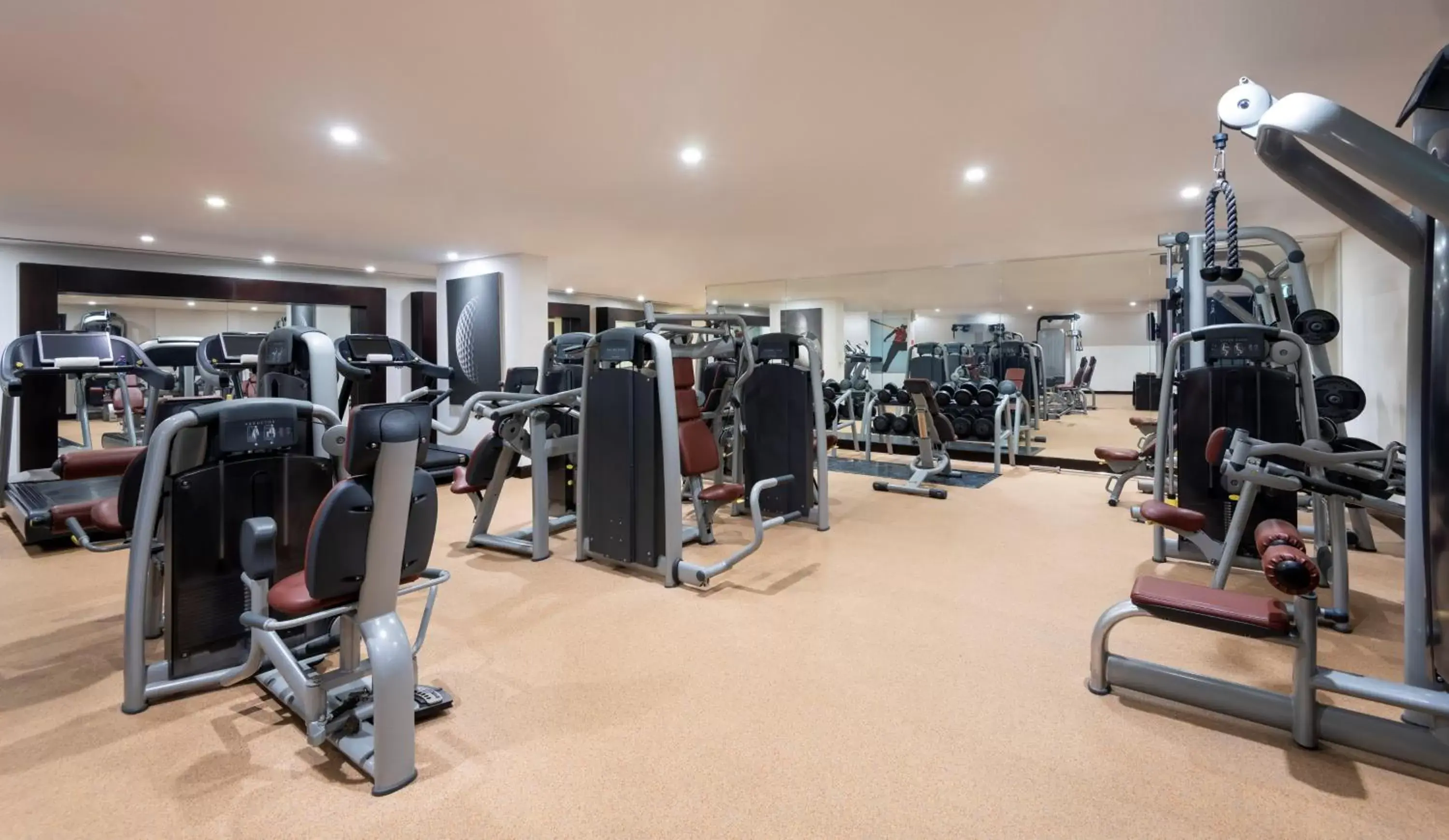 Fitness centre/facilities, Fitness Center/Facilities in Crowne Plaza Doha - The Business Park, an IHG Hotel