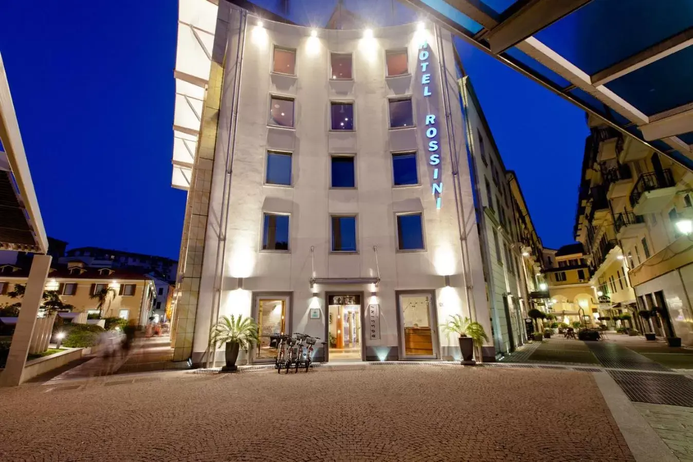 Facade/entrance, Property Building in Hotel Rossini Al Teatro