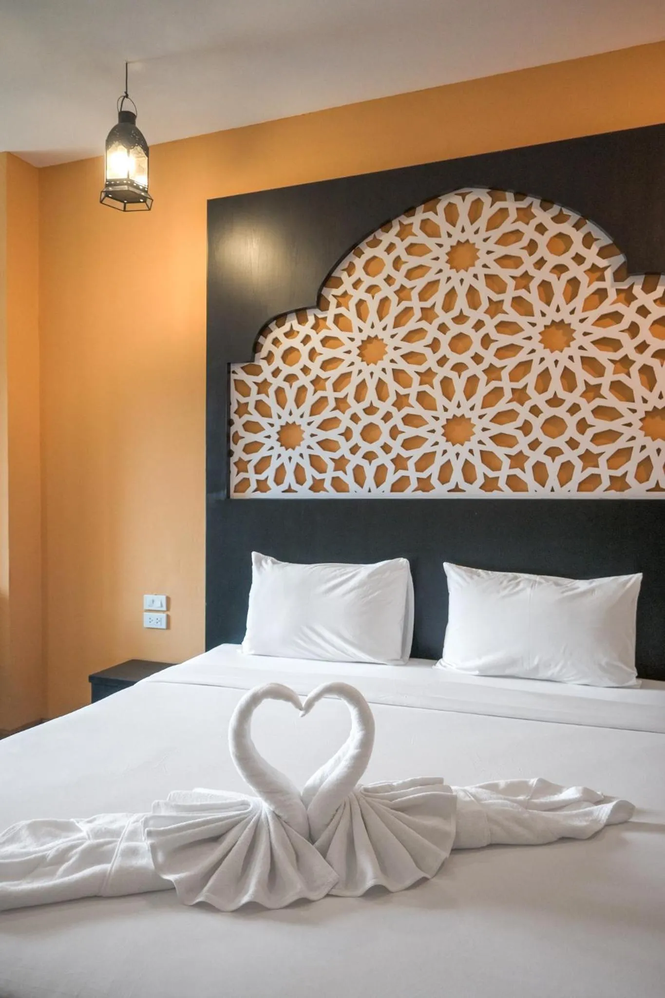 Bed in Anchanlina Hotel - SHA Plus