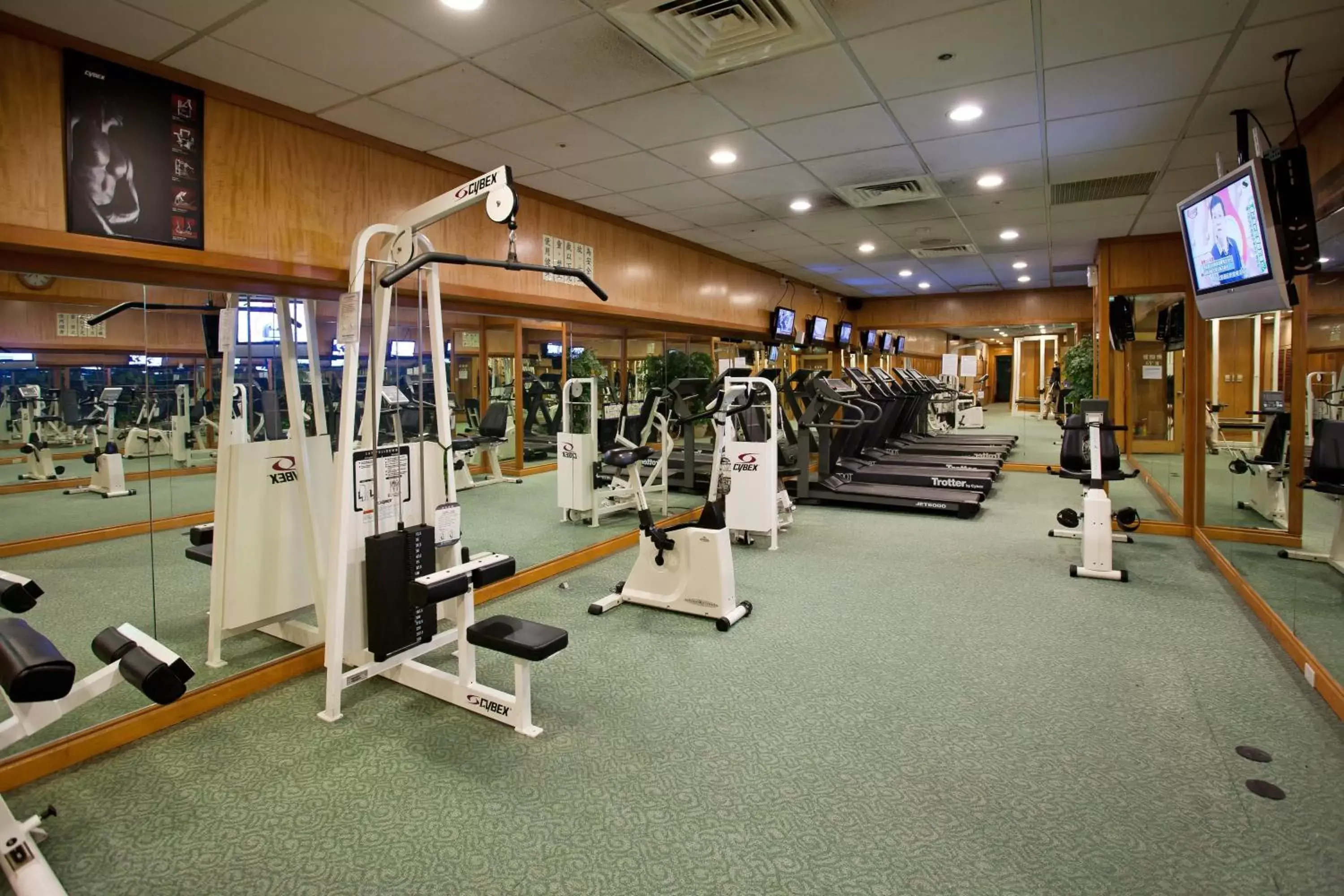 Property building, Fitness Center/Facilities in Chuto Plaza Hotel