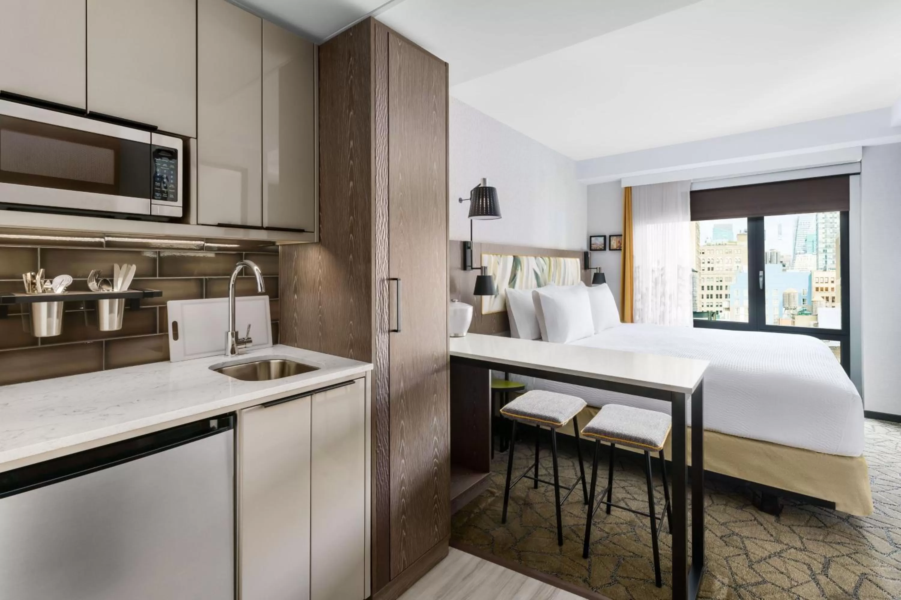 Kitchen or kitchenette in TownePlace Suites by Marriott New York Manhattan/Chelsea