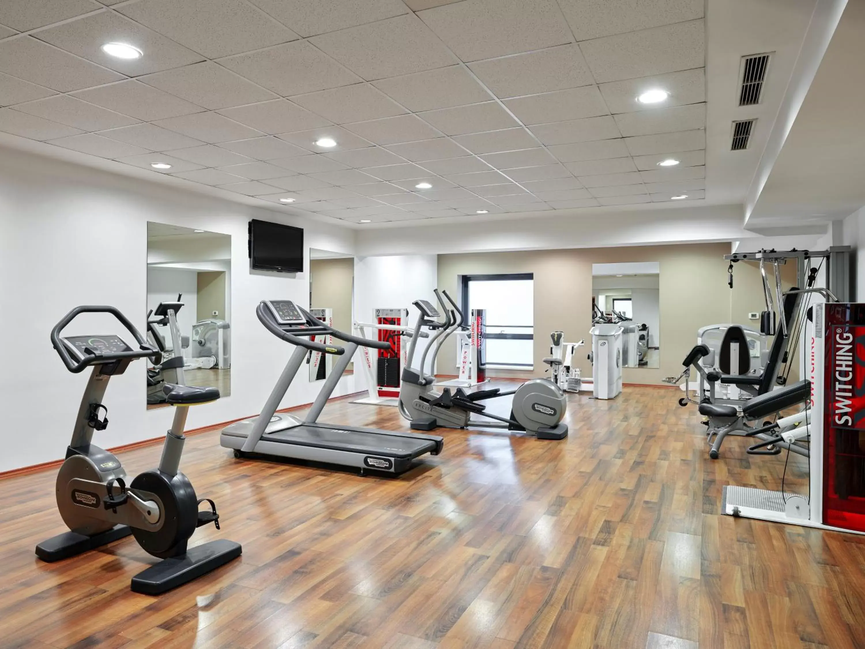 Fitness centre/facilities, Fitness Center/Facilities in Maistra City Vibes Hotel International