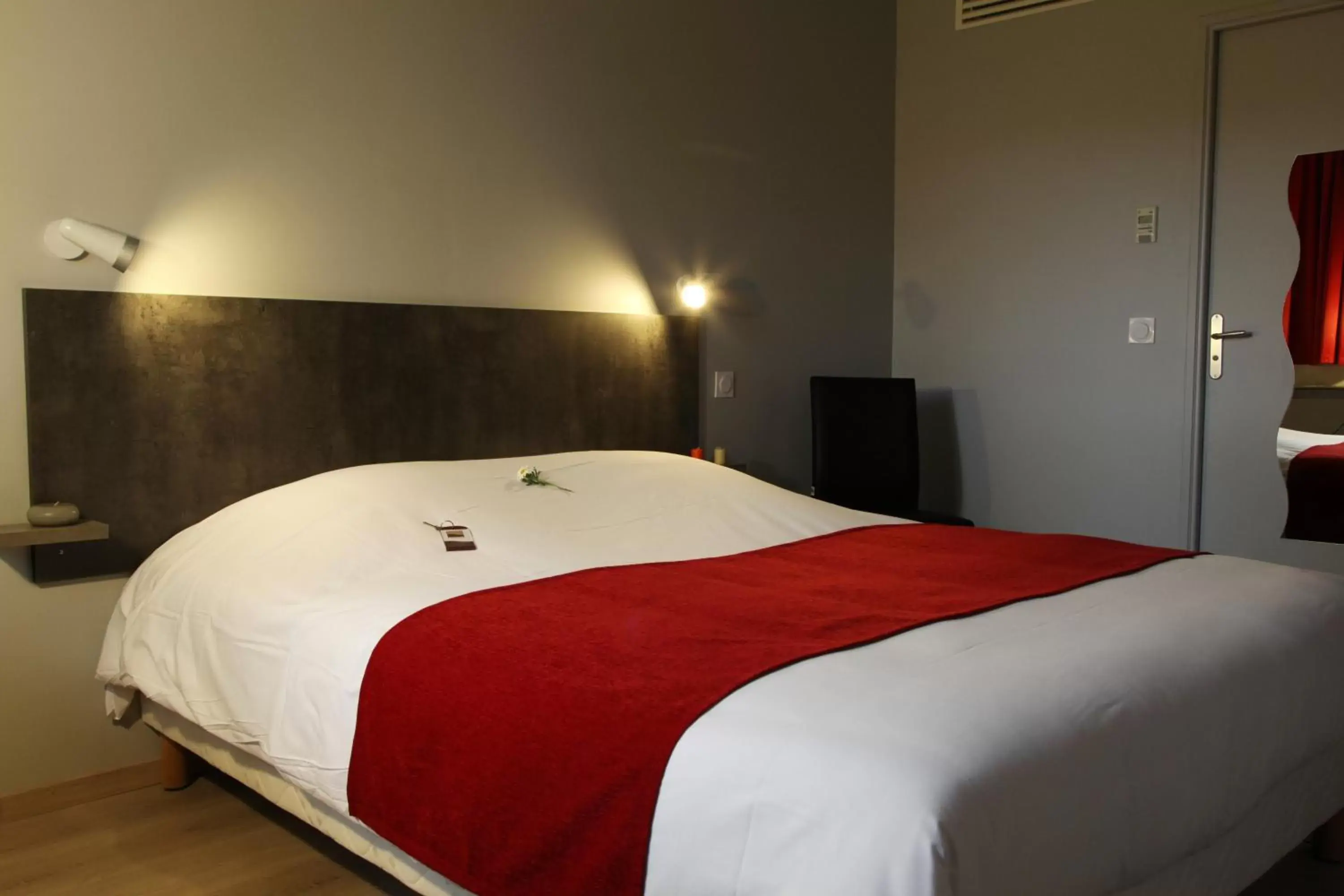 Bed in Hotel Restaurant L'Espassole