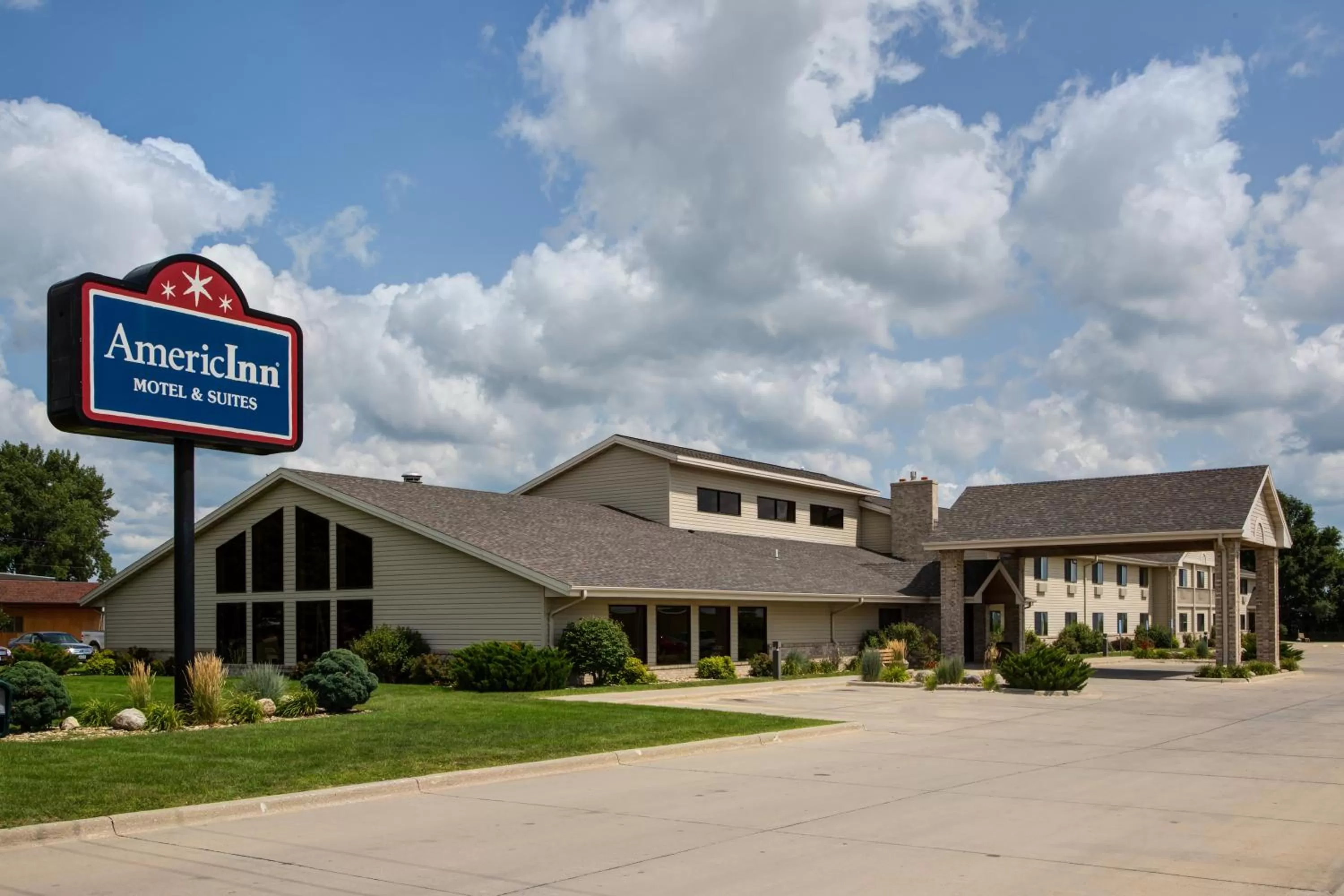 AmericInn by Wyndham Iowa Falls