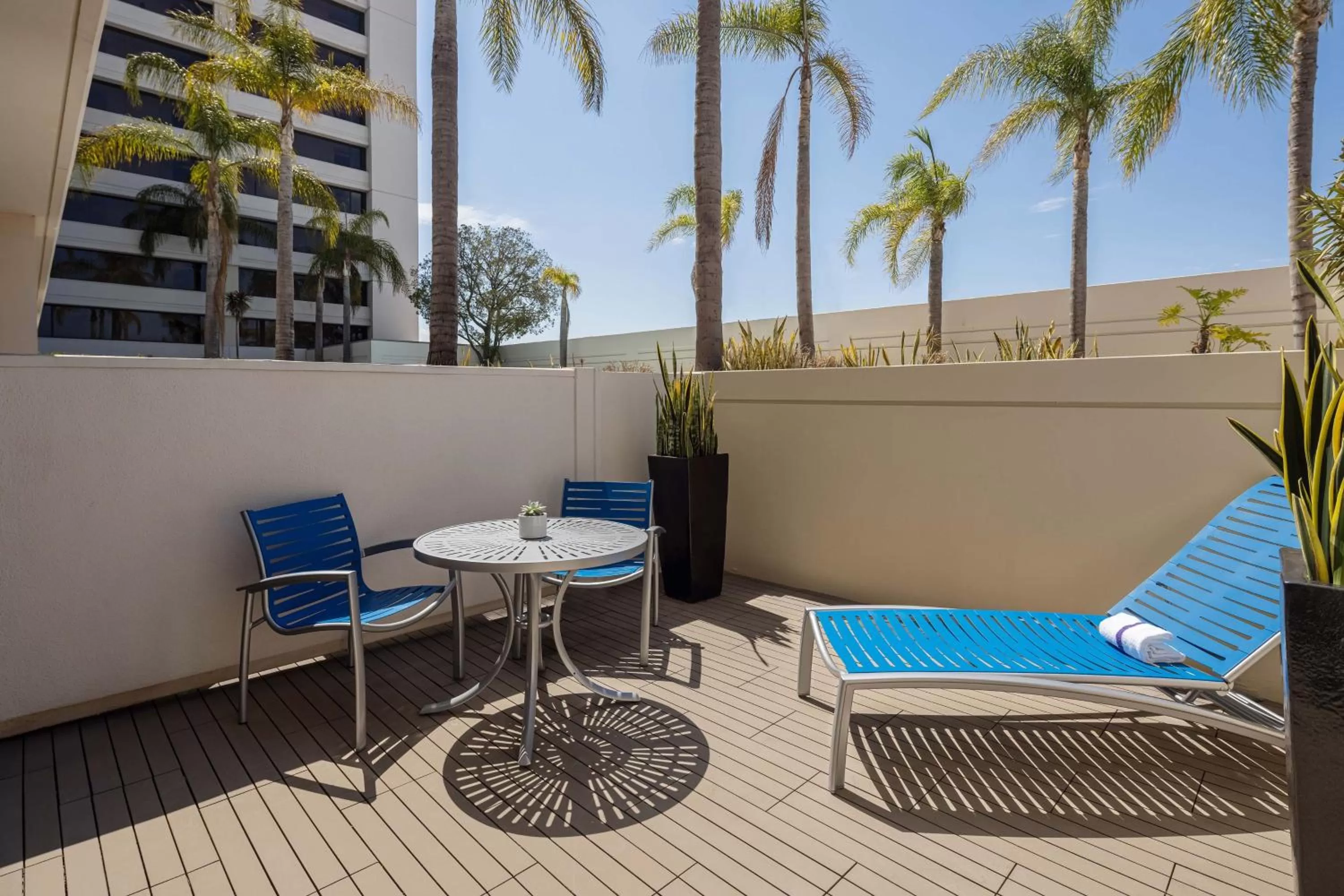 Photo of the whole room in The Westin Los Angeles Airport
