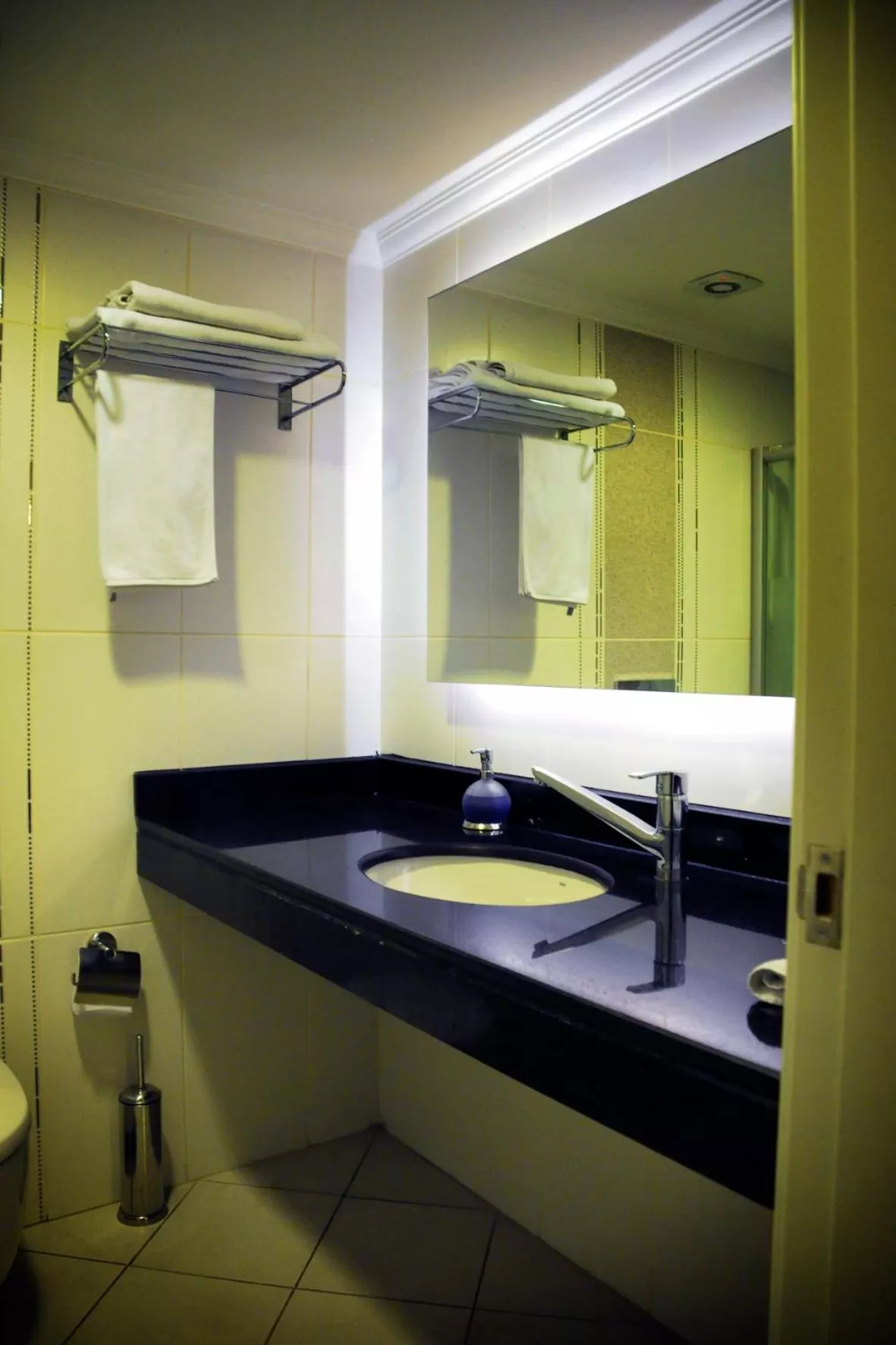 Bathroom in Sahinbey Hotel