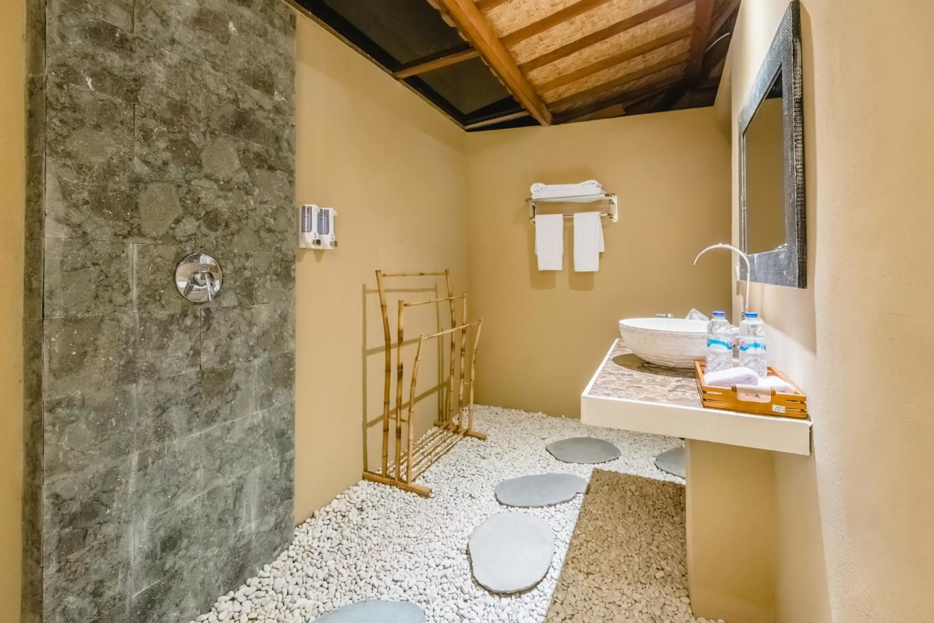 Bathroom in Mamamia Island Villa