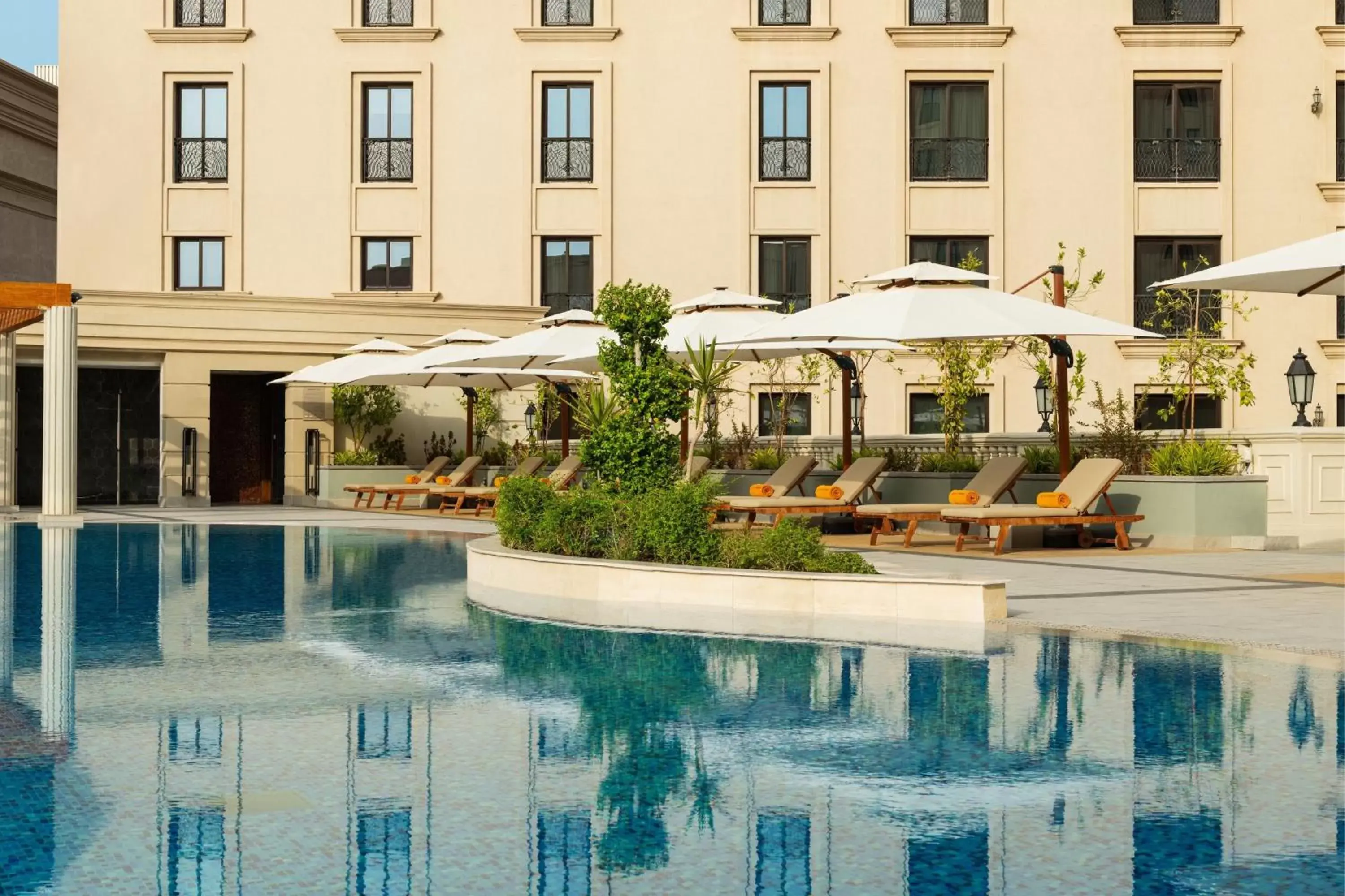 Swimming Pool in Le Royal Méridien Doha