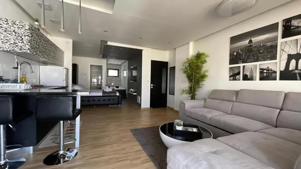 Seating Area in Lev Eilat Suites