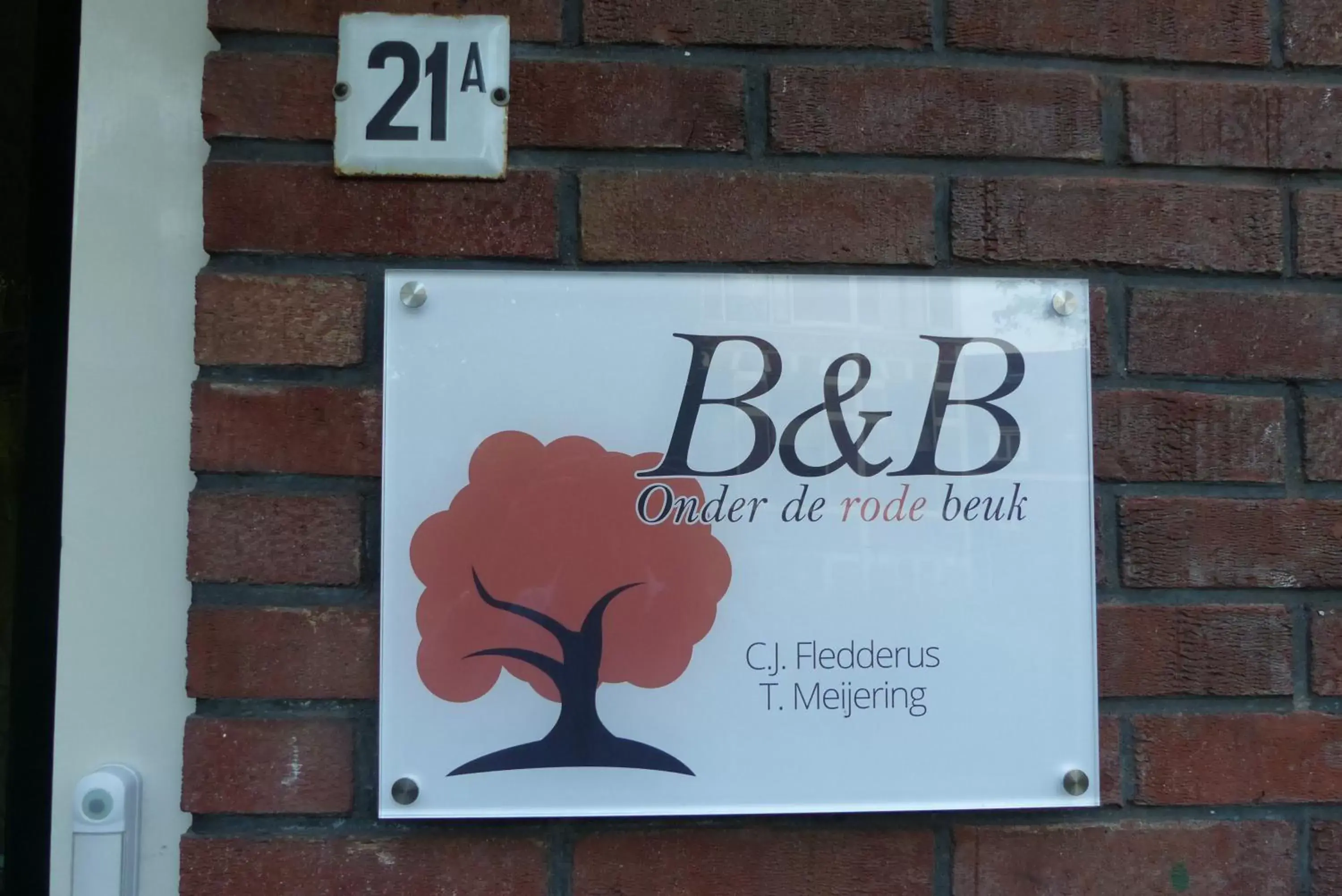 Property logo or sign, Property Logo/Sign in B&B Onder de rode beuk