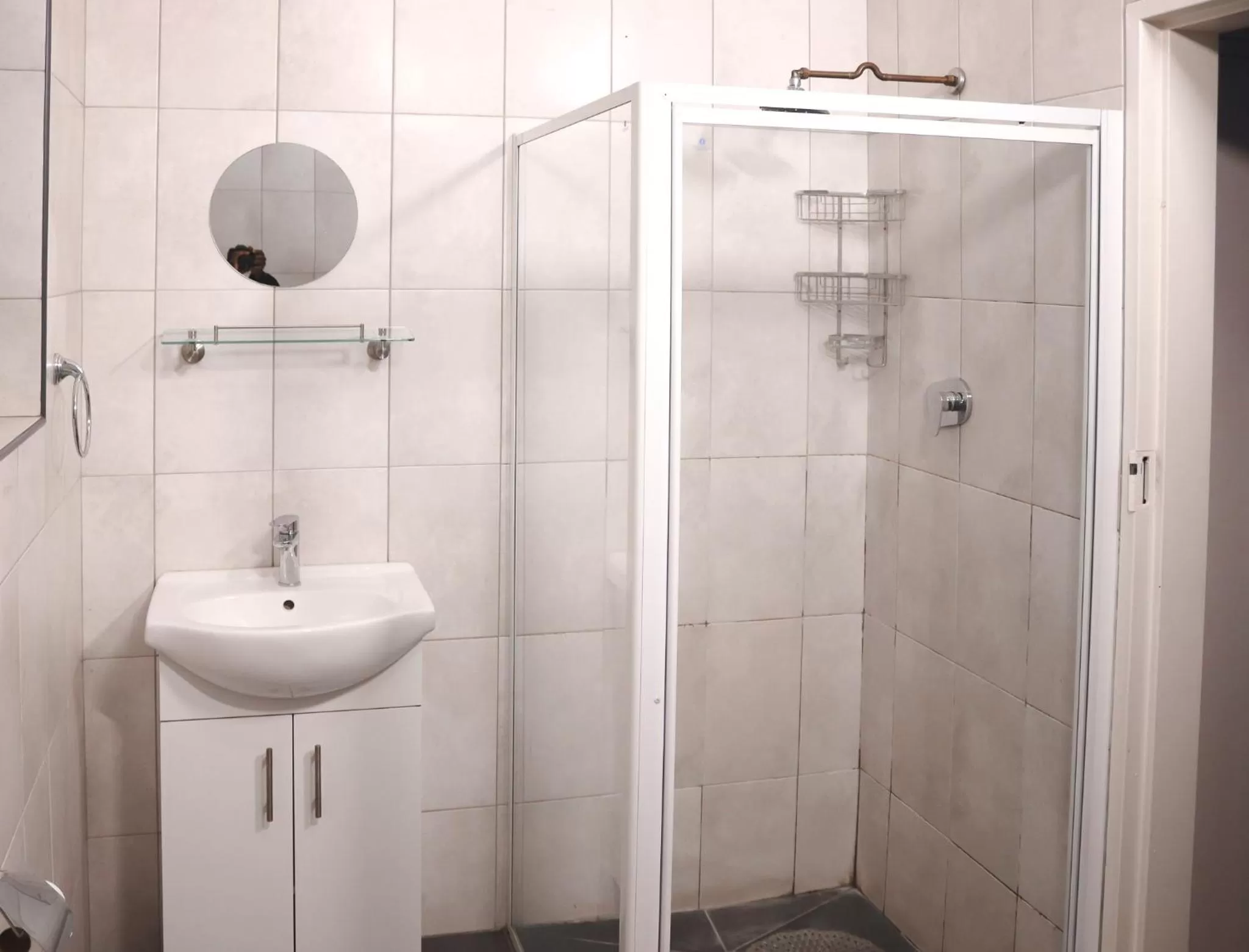 Bathroom in Gold Crown International Hotel Johannesburg