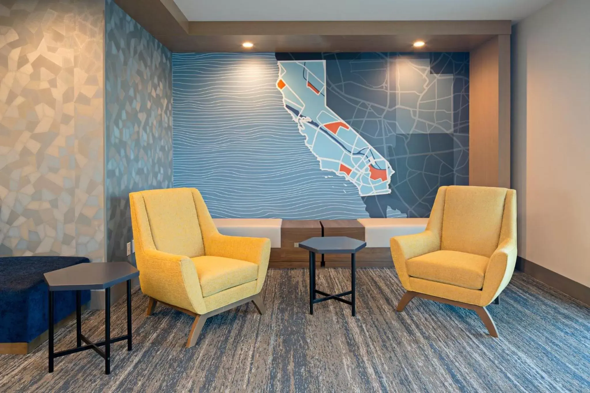 Property building, Seating Area in Holiday Inn Express & Suites - Hollister, an IHG Hotel