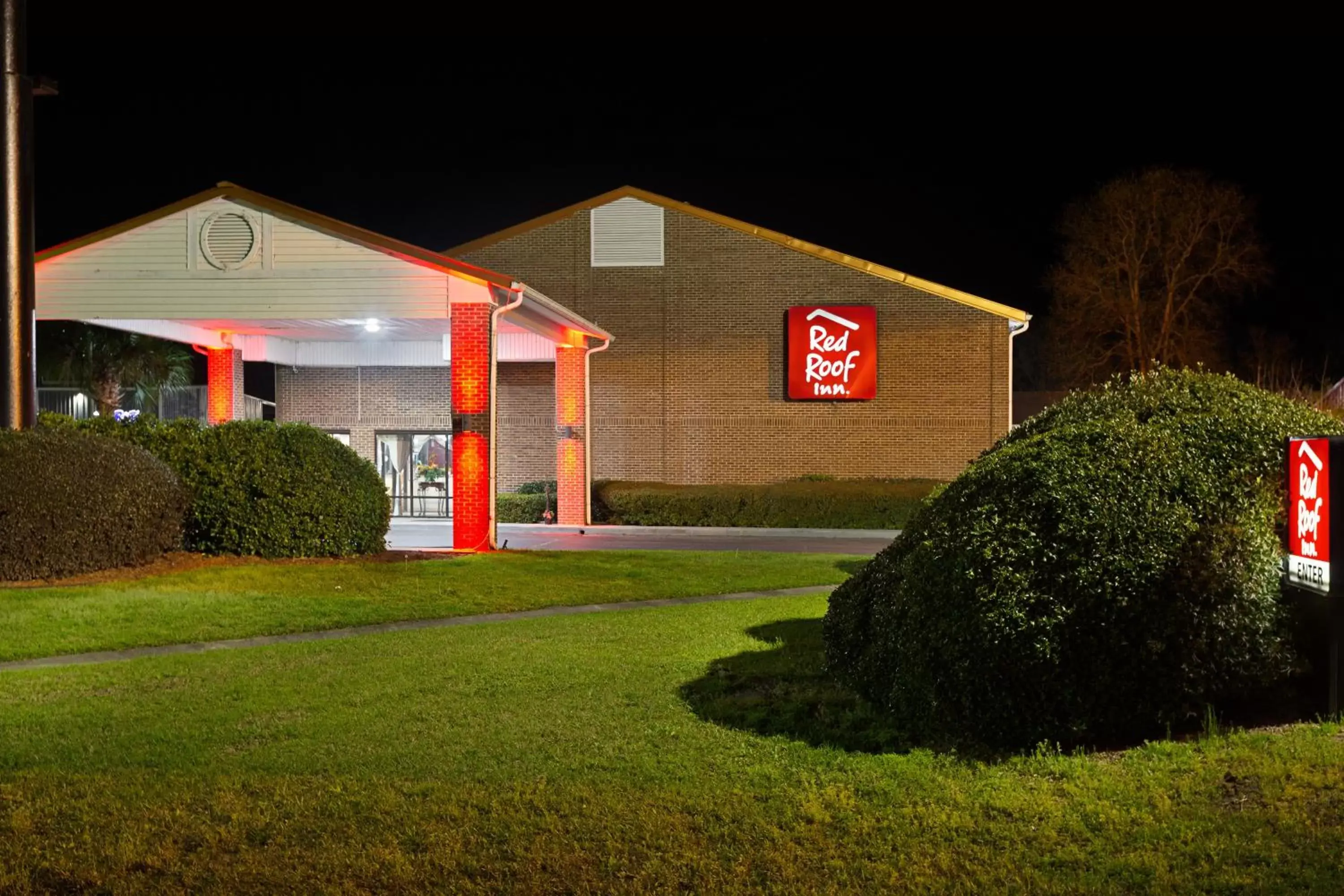 Facade/entrance, Property Building in Red Roof Inn Hardeeville