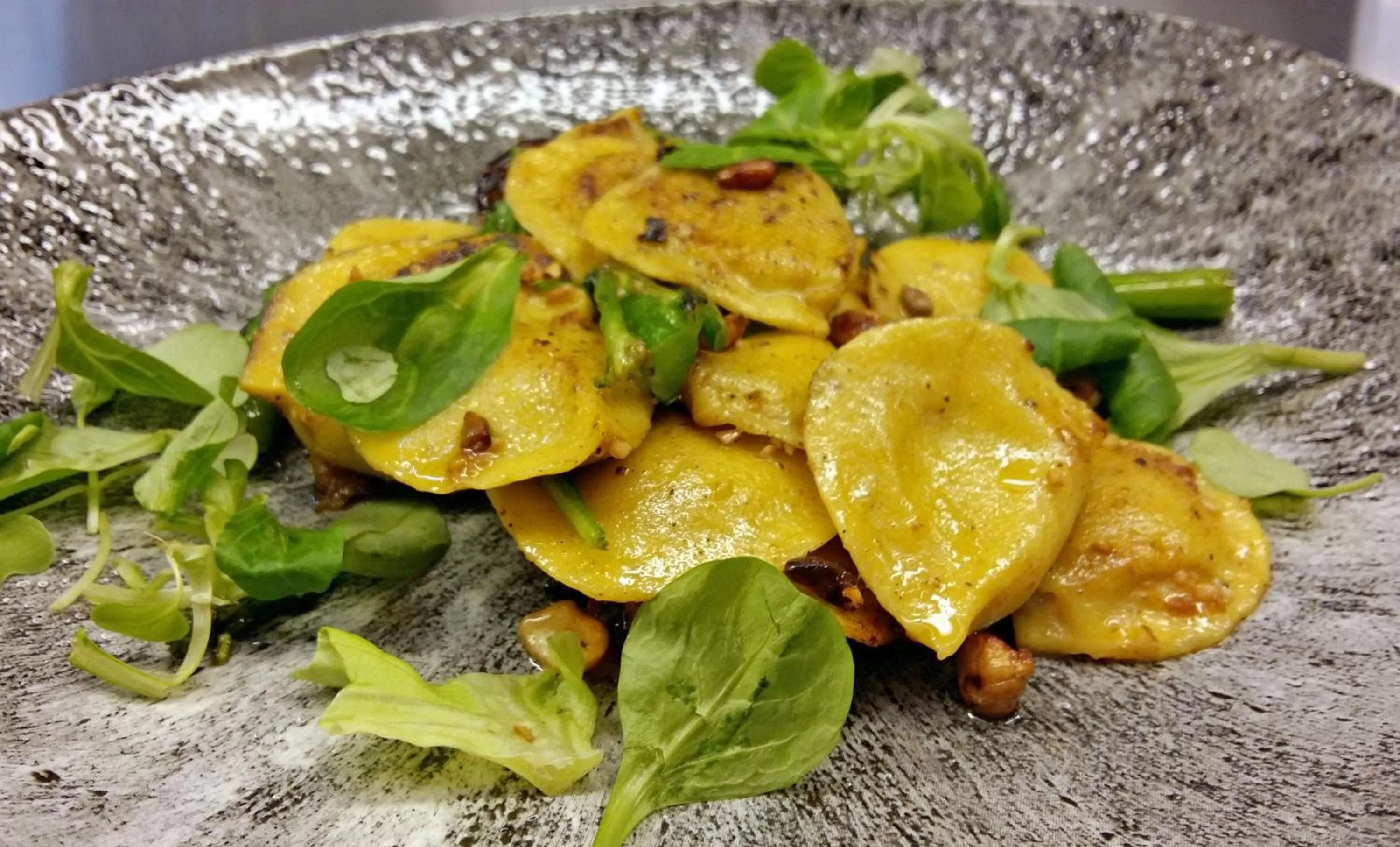 Restaurant/places to eat in Crowne Plaza Helsinki - Hesperia by IHG