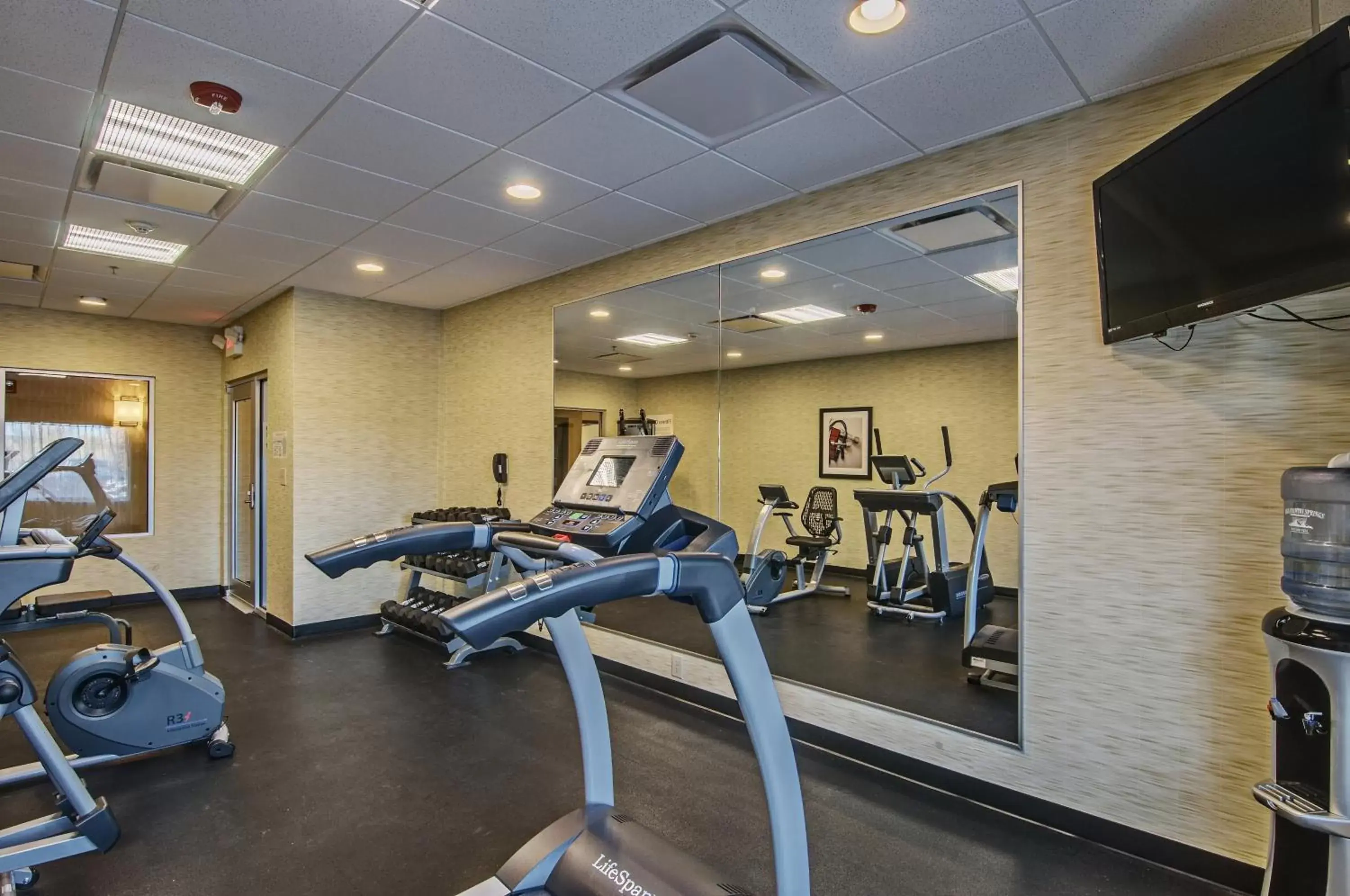 Fitness centre/facilities, Fitness Center/Facilities in Holiday Inn Express & Suites Wytheville, an IHG Hotel