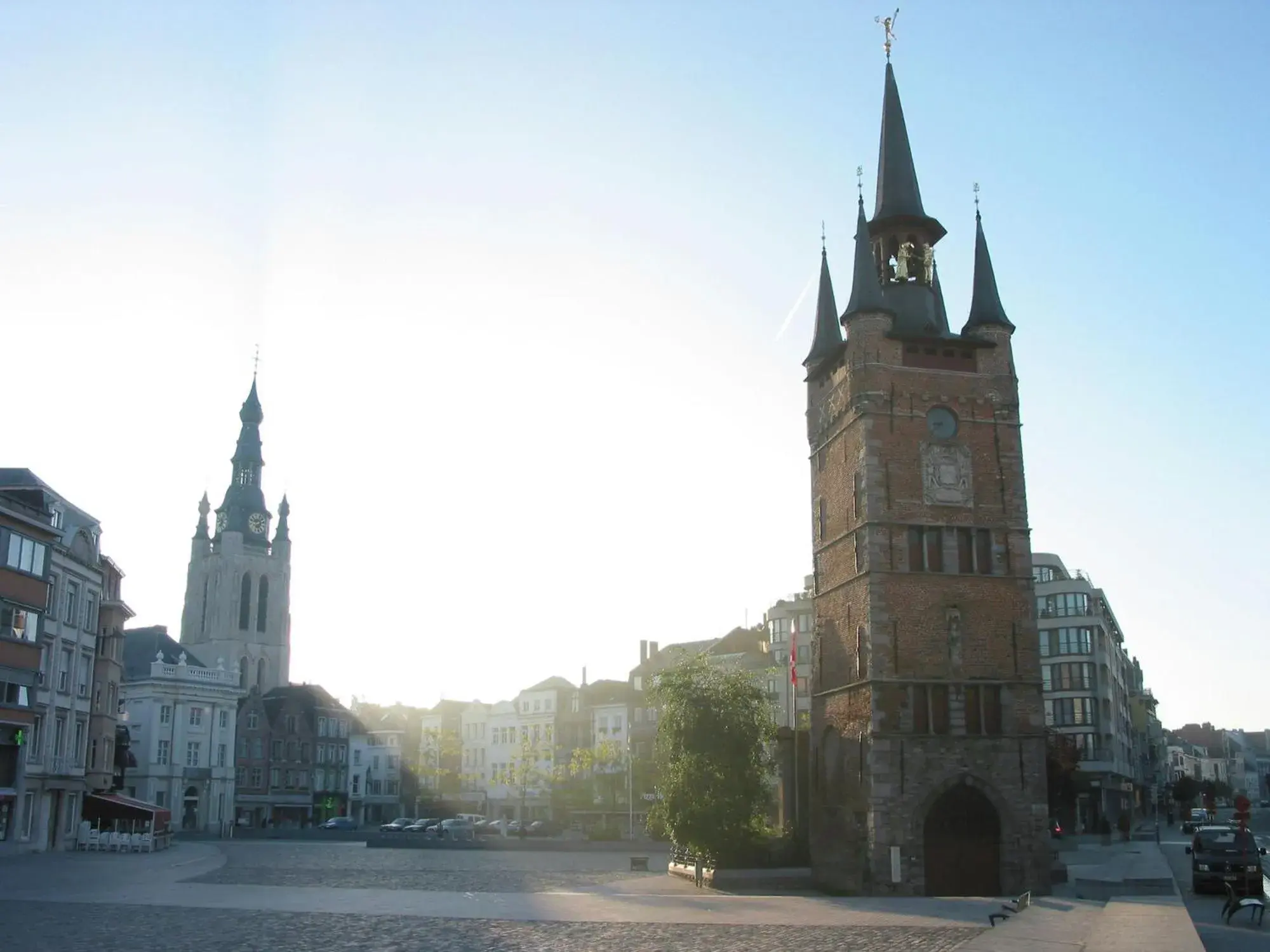 Restaurant/places to eat, Nearby Landmark in ibis Kortrijk Centrum