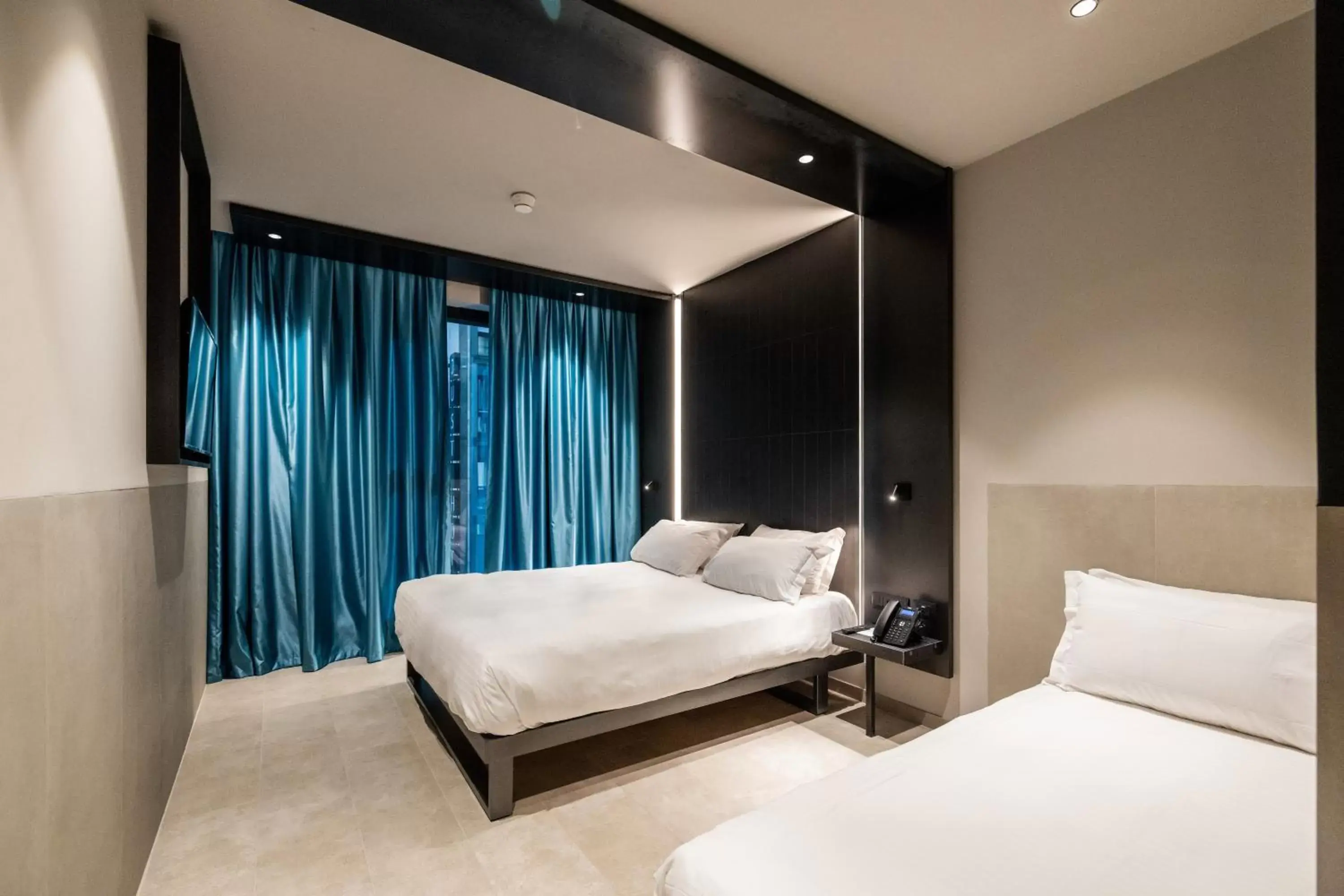 Bedroom, Bed in Smart Hotel Central