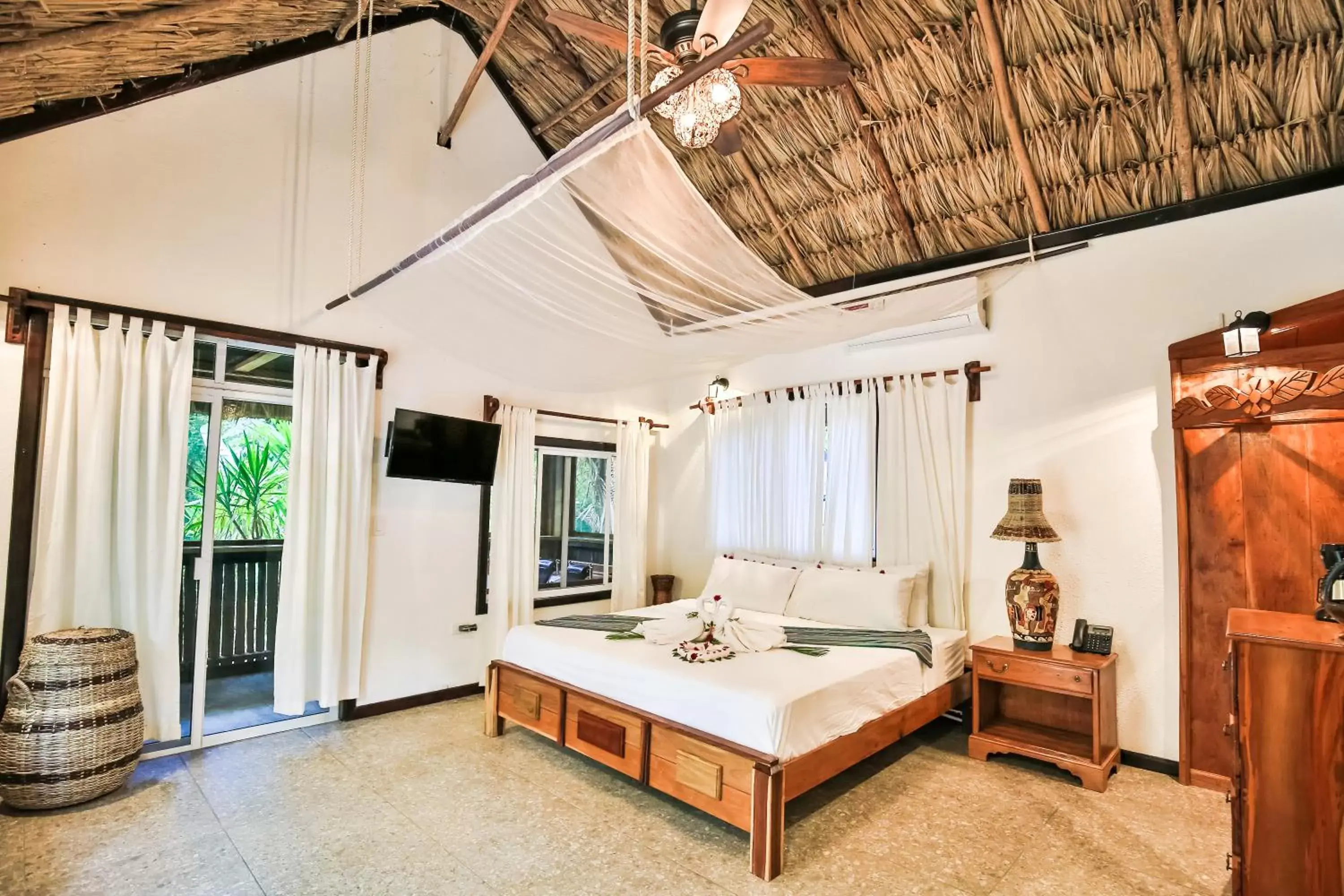 Falling Leaves Lodge Falling Leaves Lodge