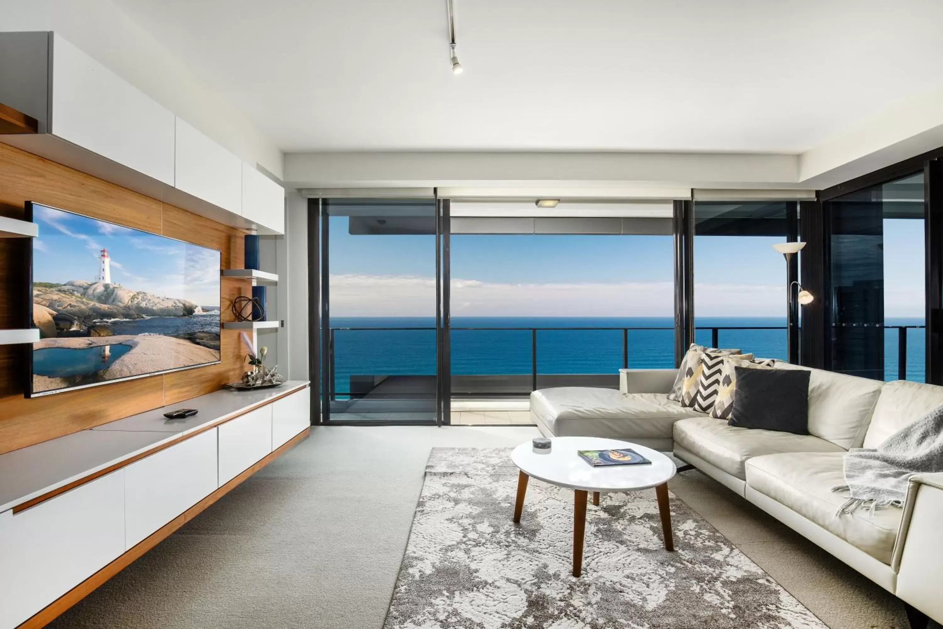 Living room, Sea View in Ultra Broadbeach