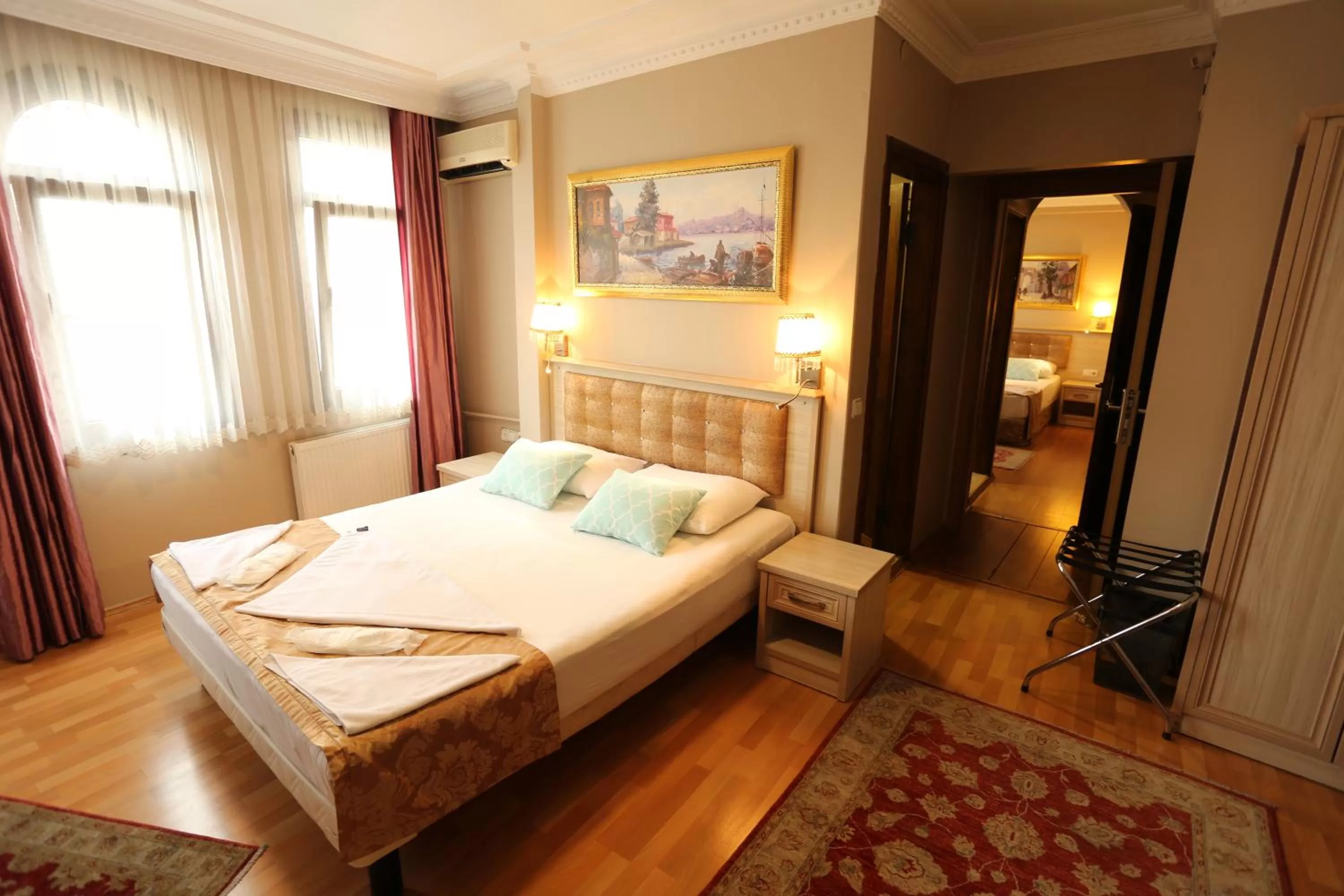 Bed in Hotel Tashkonak Istanbul