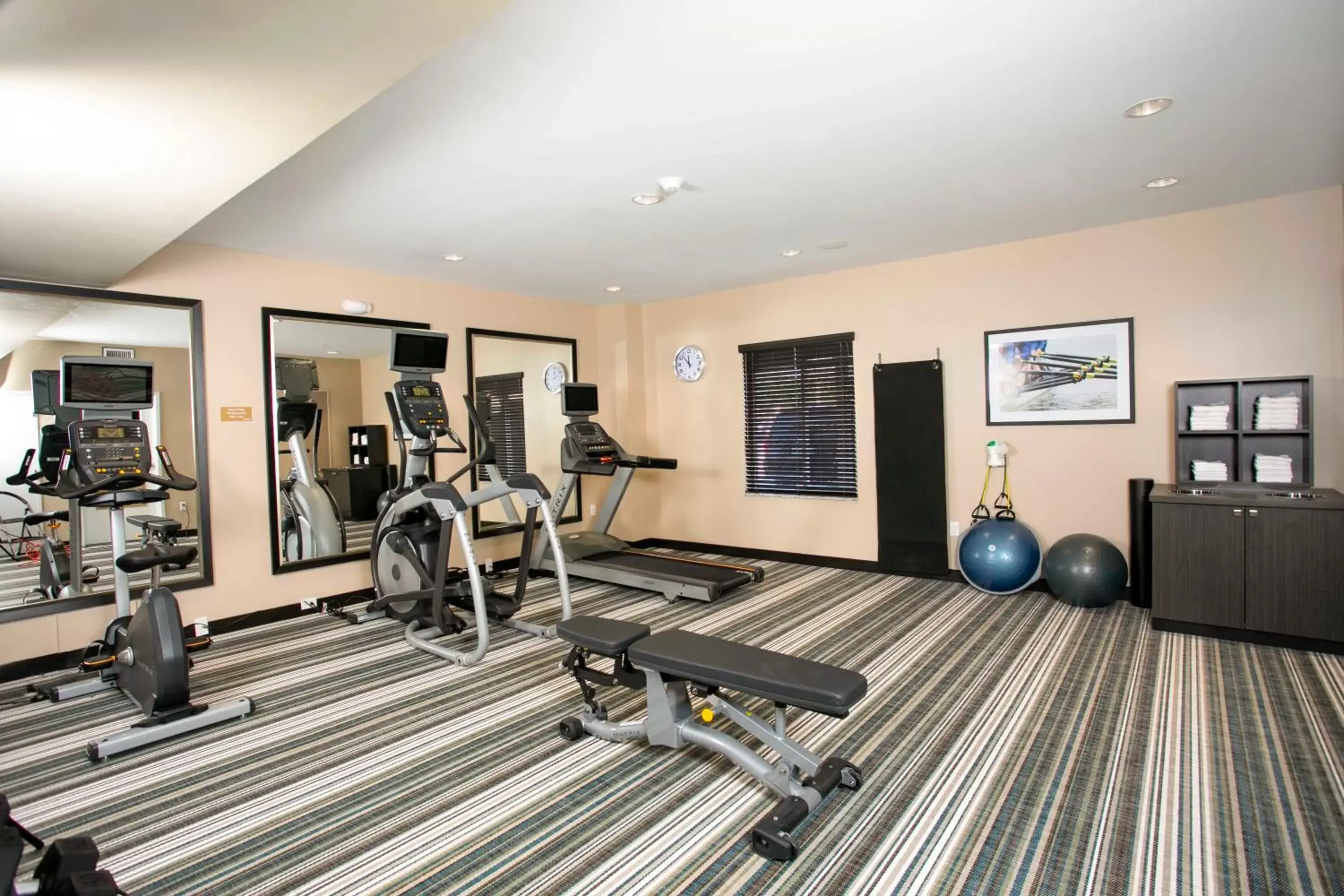 Property building, Fitness Center/Facilities in Candlewood Suites - Jacksonville - Mayport, an IHG Hotel