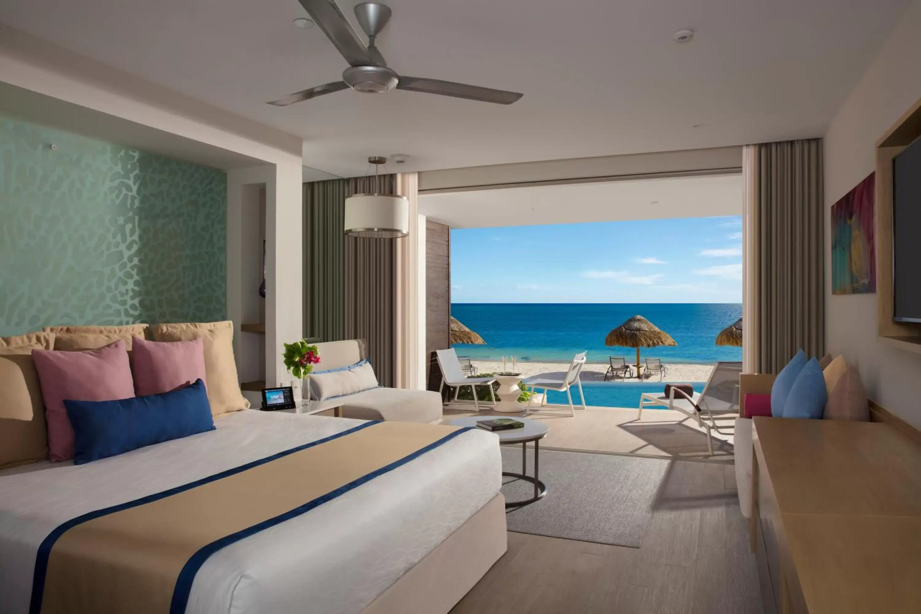 Preferred Club Junior Suite Swimout Ocean Front King in Secrets Riviera Cancún Resort & Spa - Adults Only - All inclusive