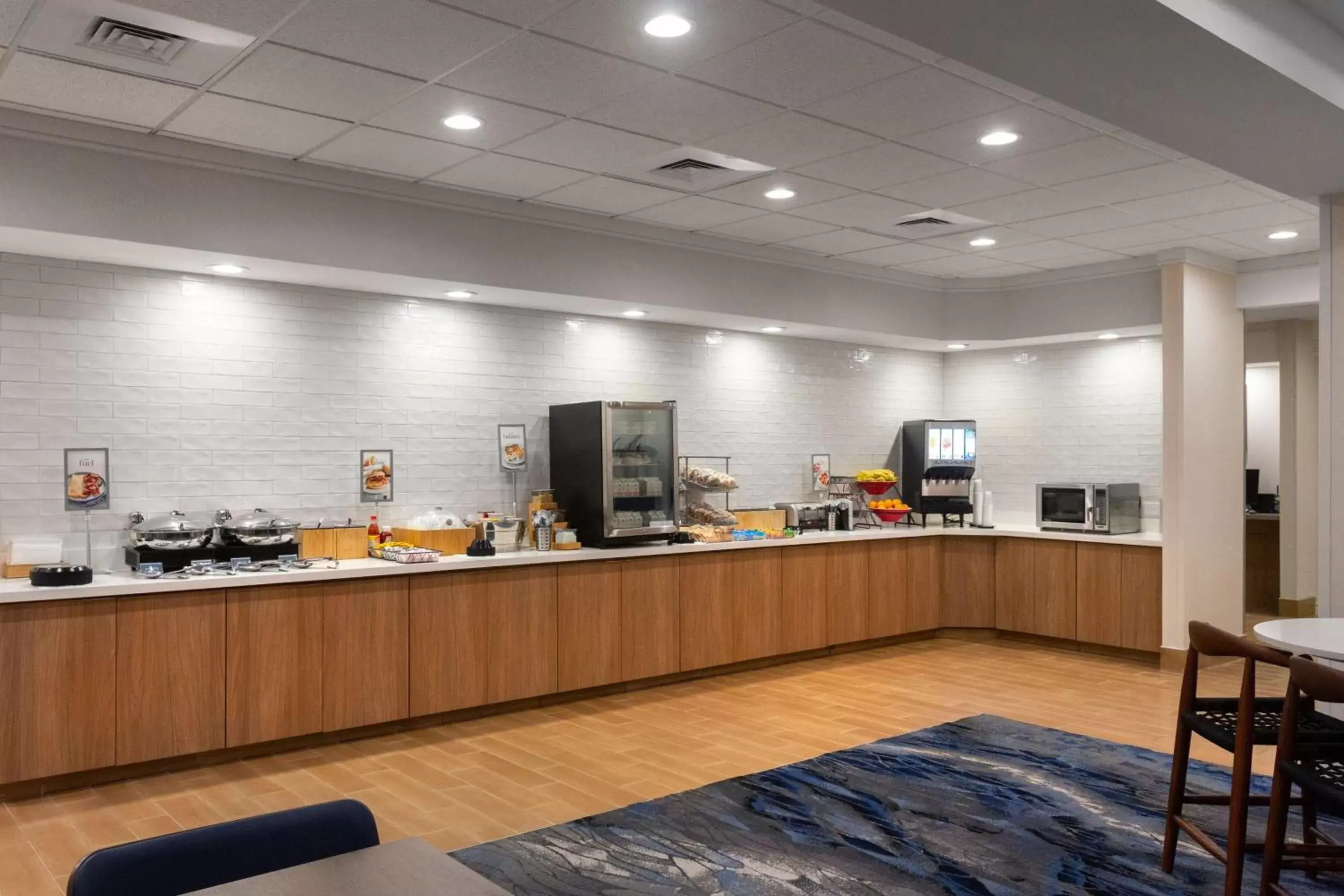 Breakfast, Restaurant/Places to Eat in Fairfield Inn & Suites Elizabeth City