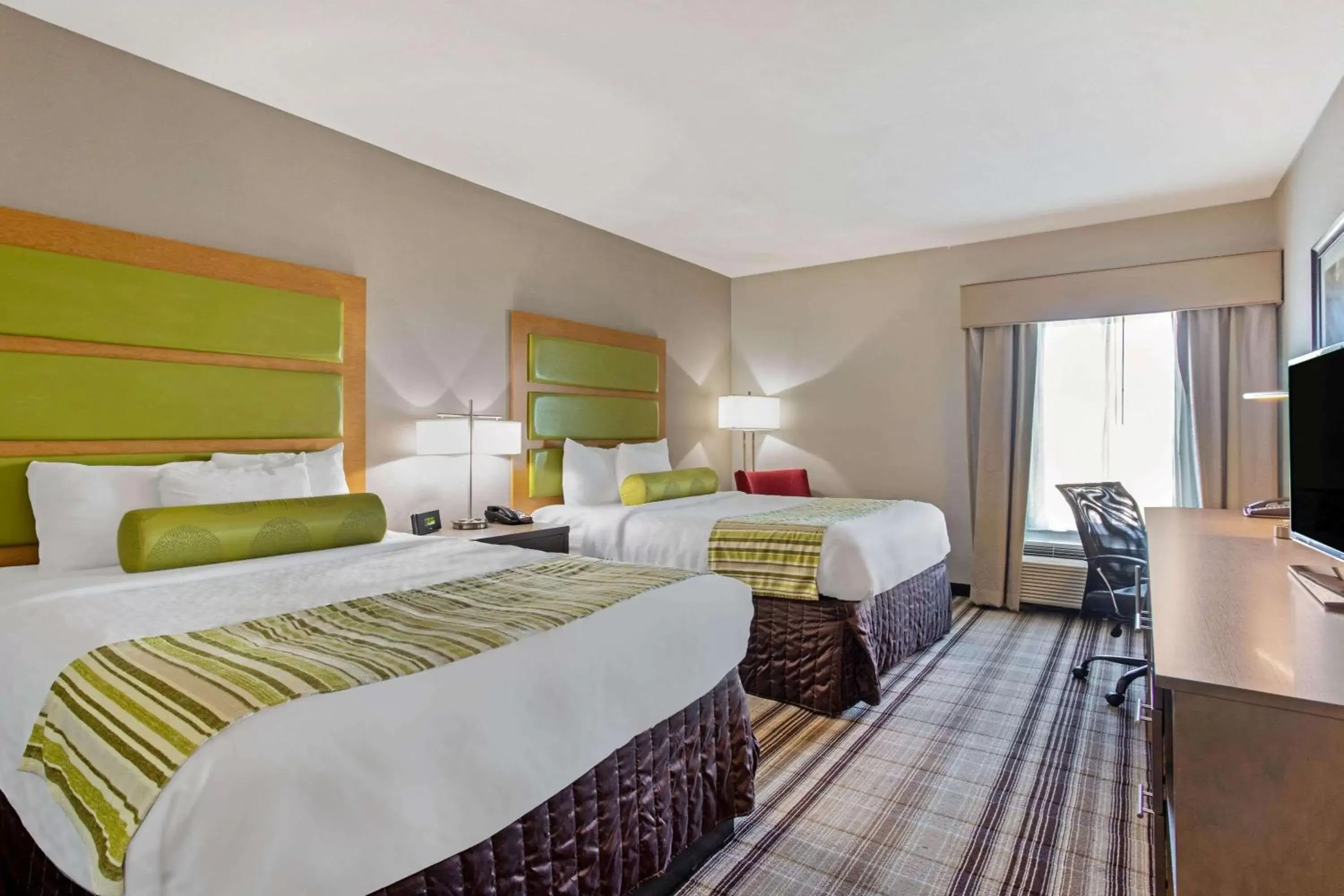 Queen Room with Two Queen Beds in La Quinta by Wyndham Paducah Queen Room with Two Queen Beds in La Quinta by Wyndham Paducah