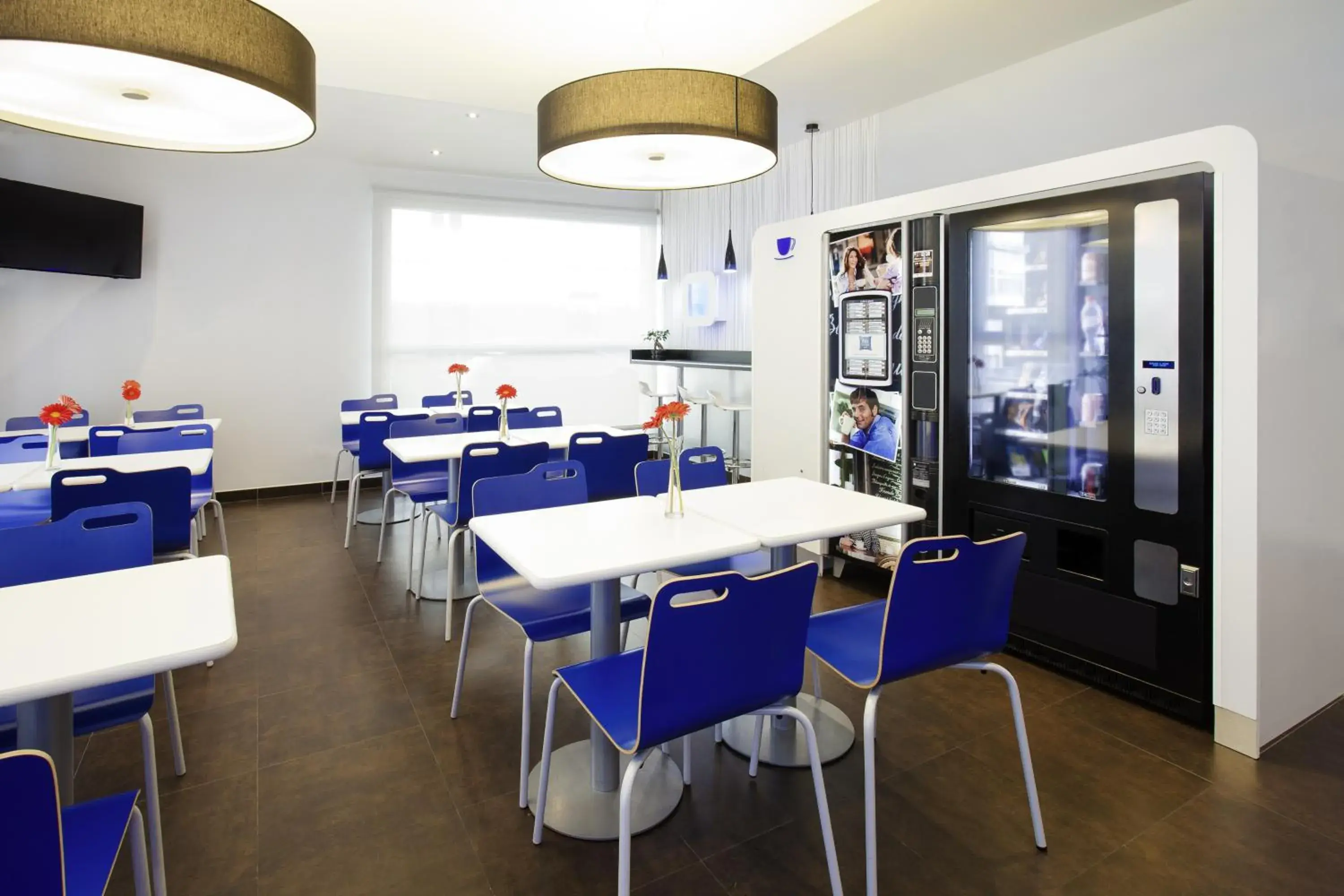 Lounge or bar in Ibis Budget Madrid Centro Las Ventas