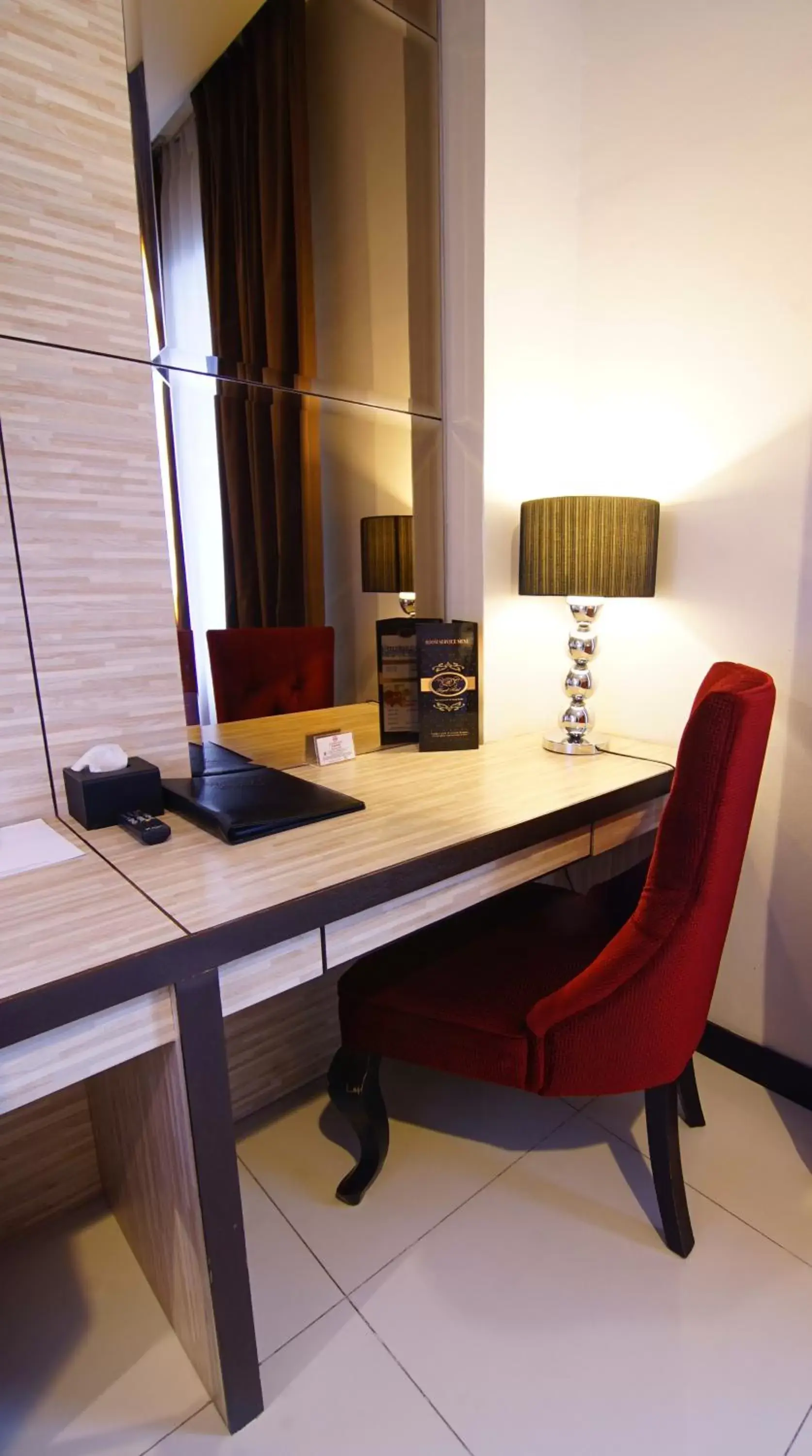 Communal lounge/ TV room in Royal Hotel Bogor
