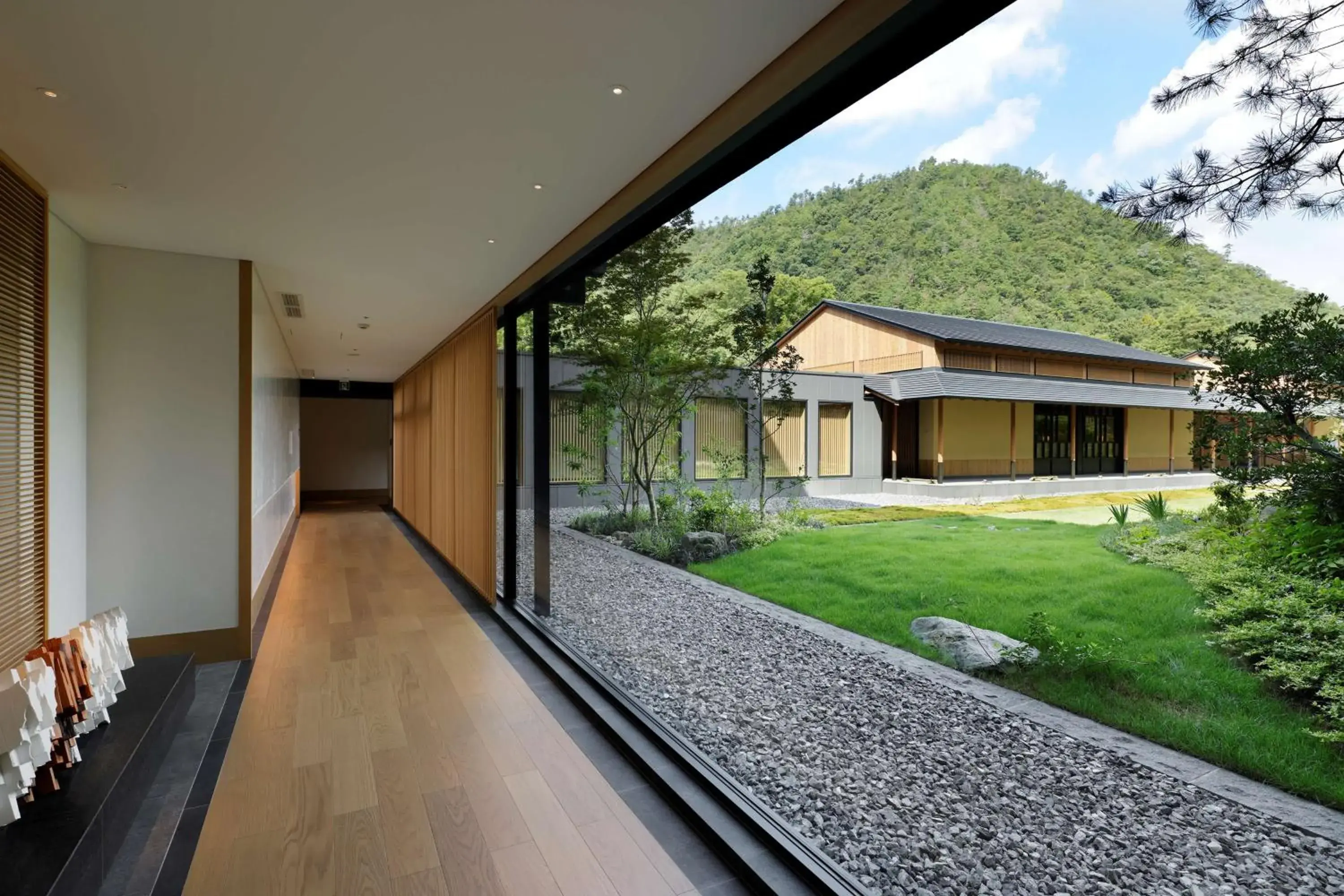 Property building in ROKU KYOTO, LXR Hotels & Resorts by Hilton Property building in ROKU KYOTO, LXR Hotels & Resorts by Hilton