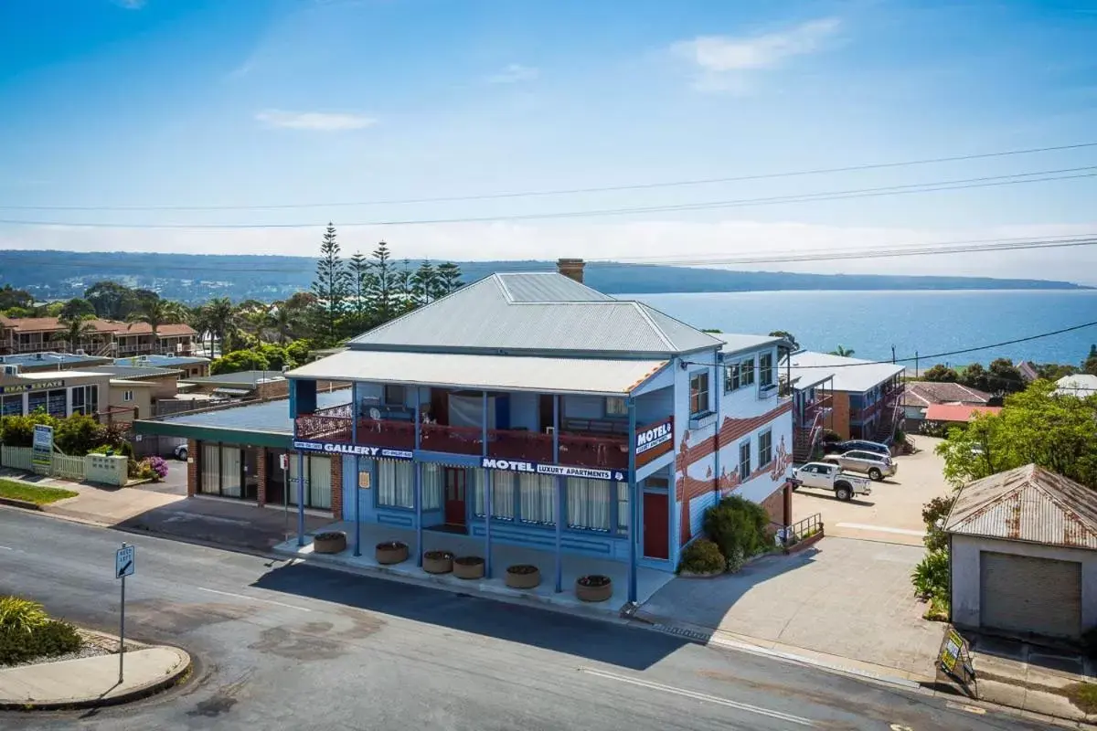 Bird's-eye View in Heritage House Motel & Units