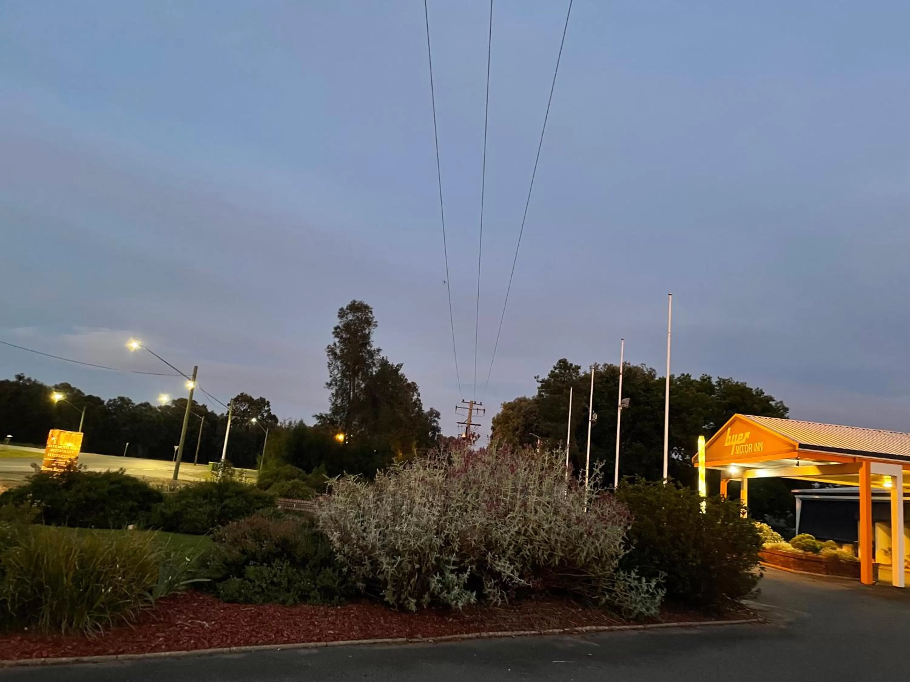 Byer Fountain Motor Inn