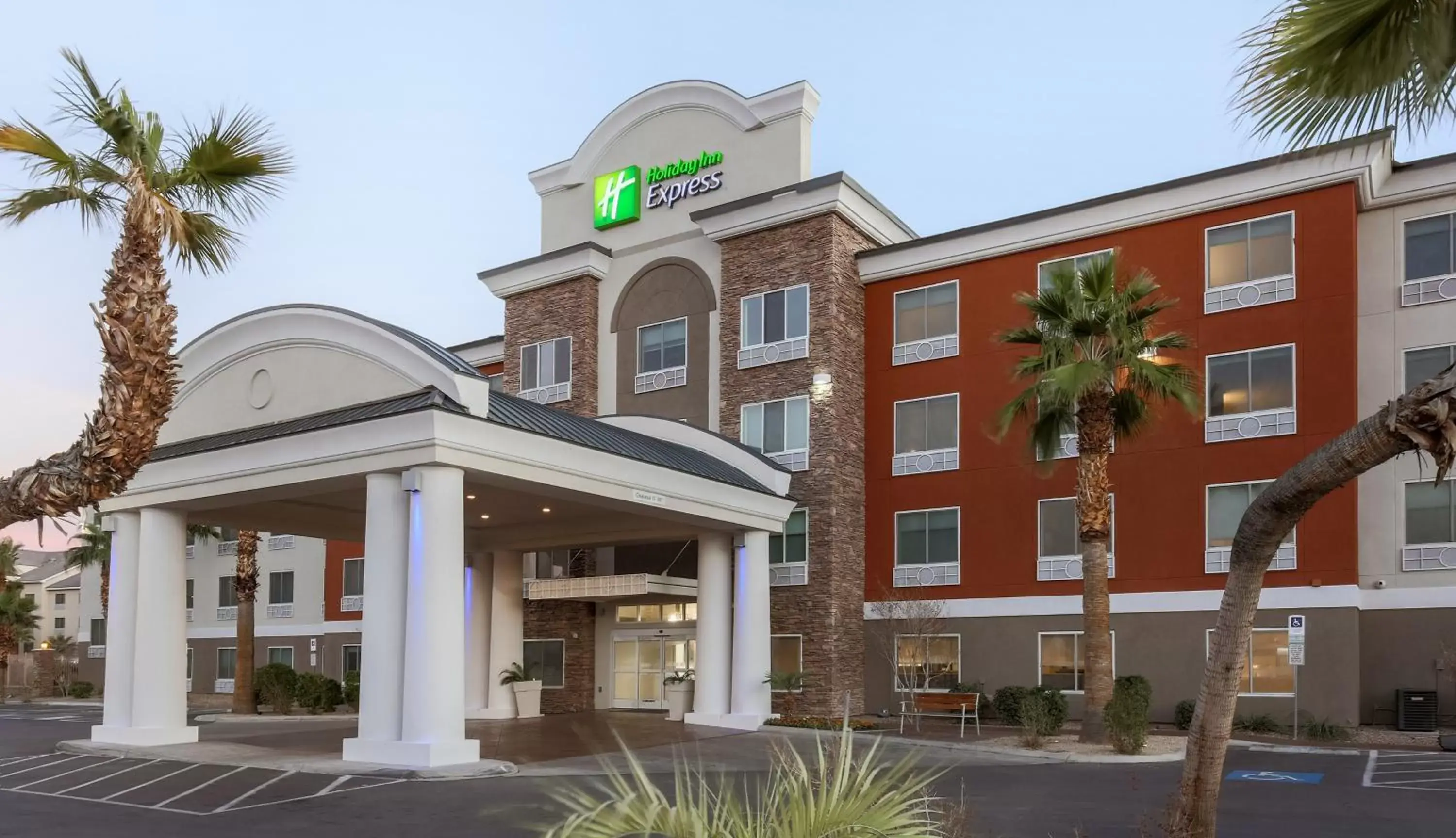Property building in Holiday Inn Express Las Vegas Stadium Area by IHG Property building in Holiday Inn Express Las Vegas Stadium Area by IHG