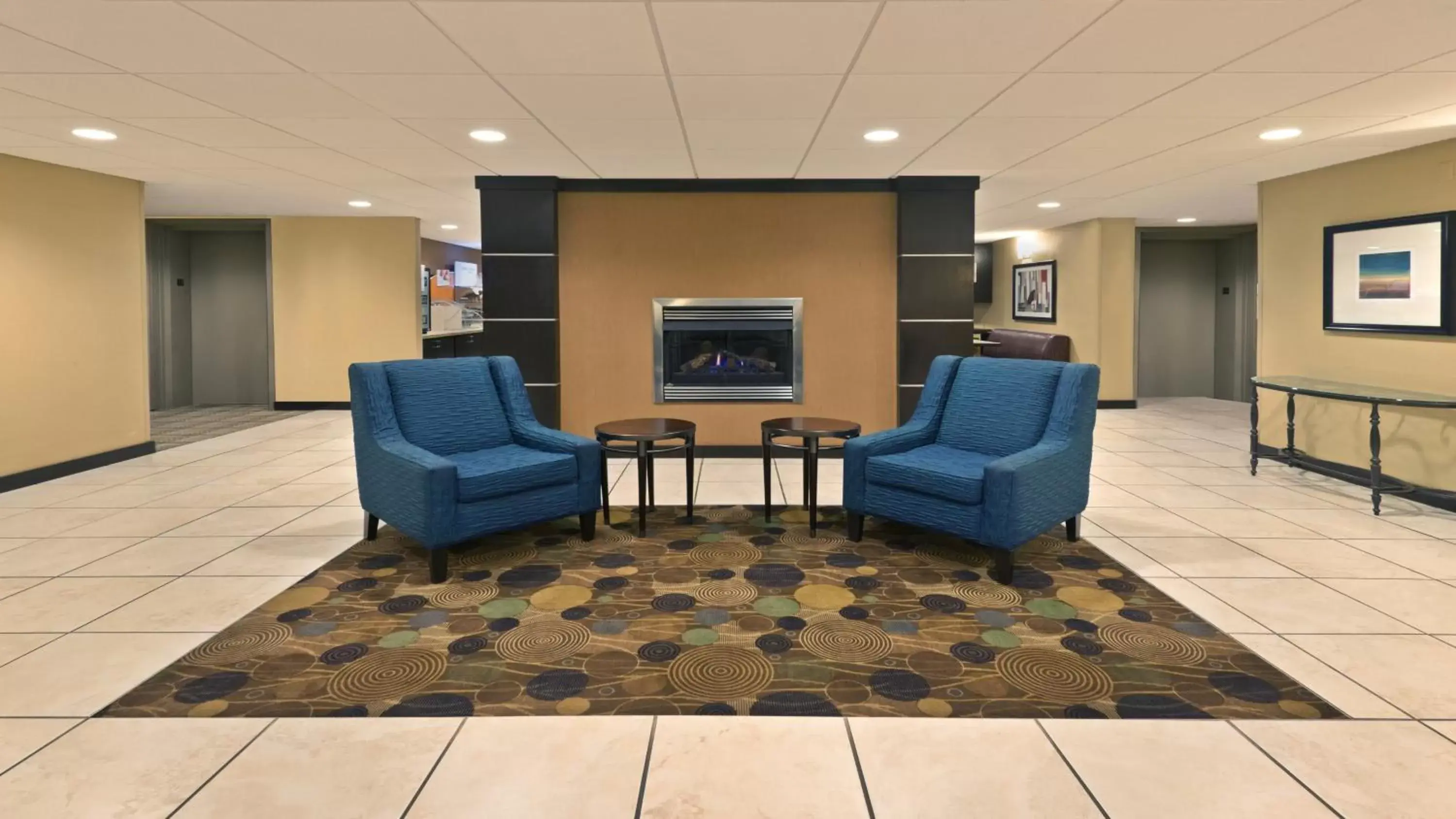 Property building, Lobby/Reception in Holiday Inn Express Hotel & Suites Colby, an IHG Hotel