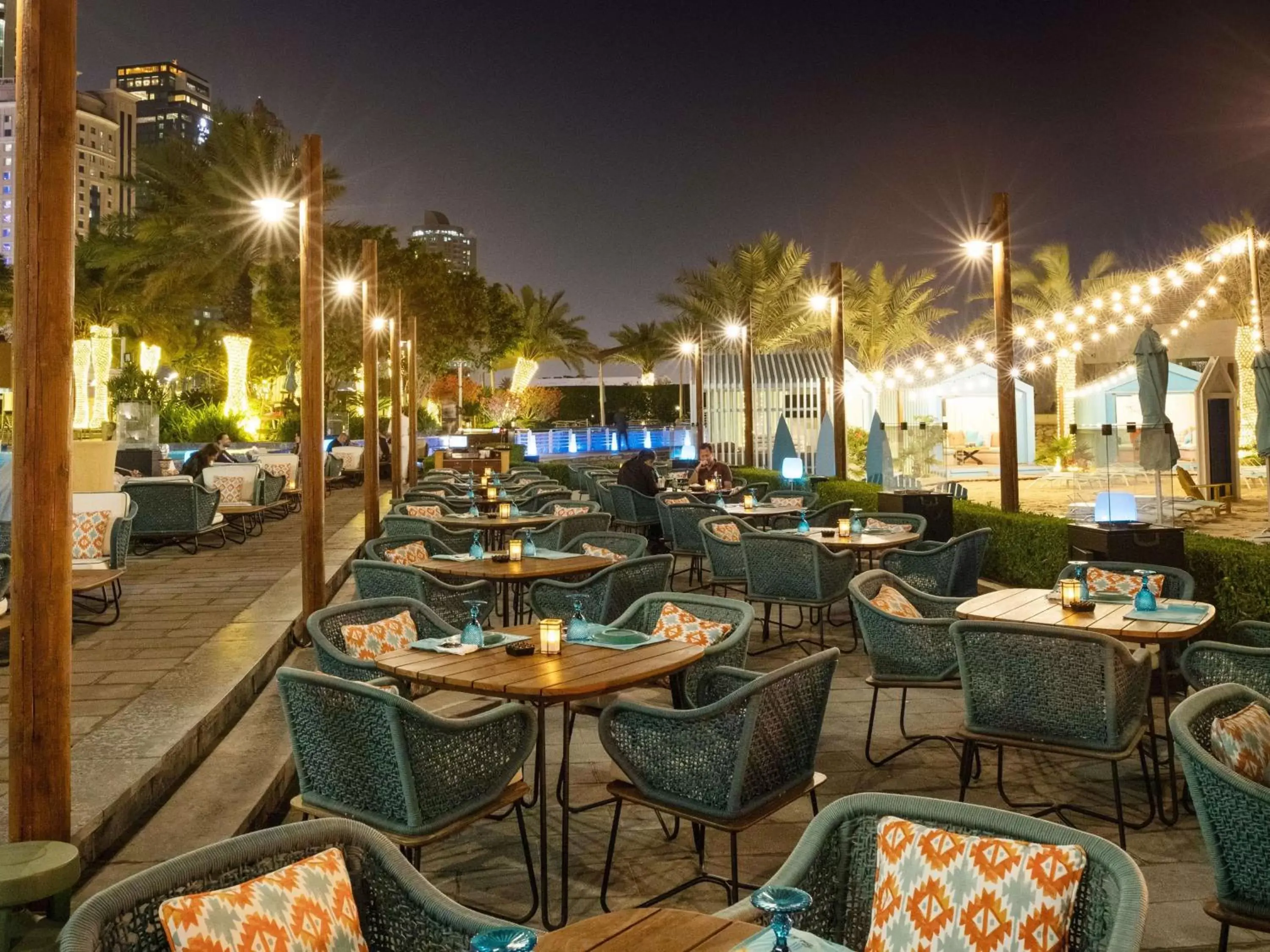 Patio, Restaurant/Places to Eat in Hilton Doha