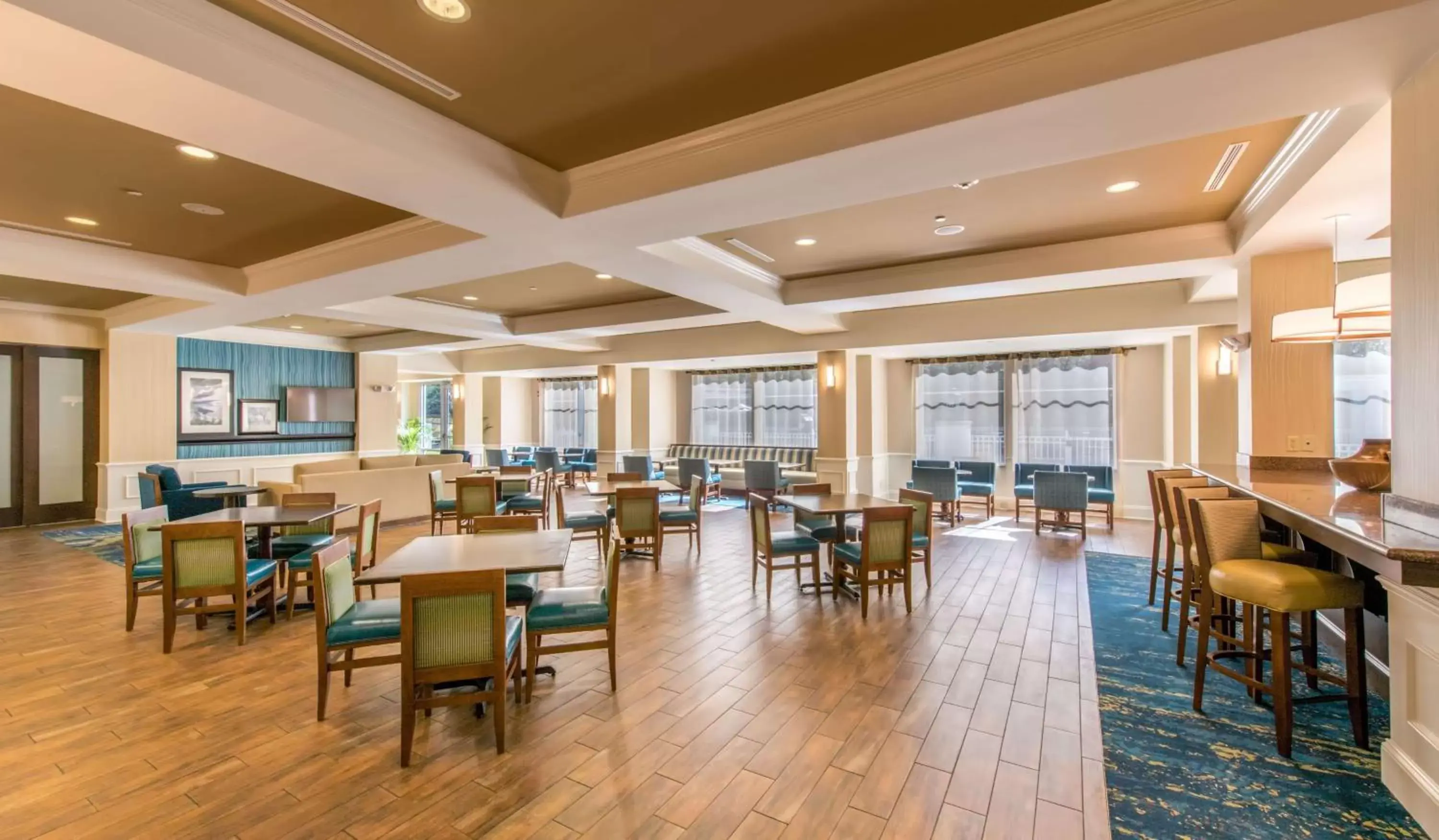 Dining area, Restaurant/Places to Eat in Hampton Inn & Suites Jekyll Island