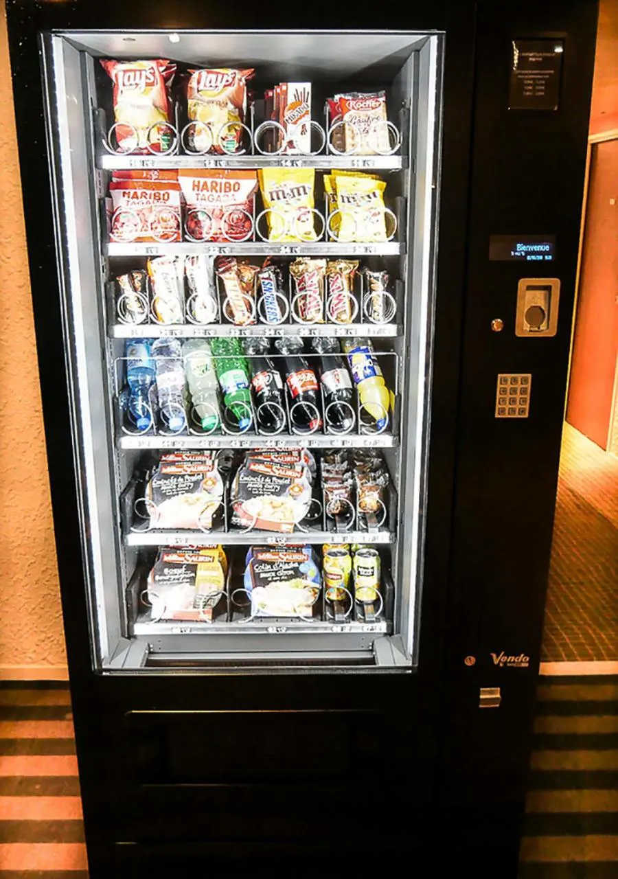 Food and drinks in Hôtel des Thermes Les Dômes