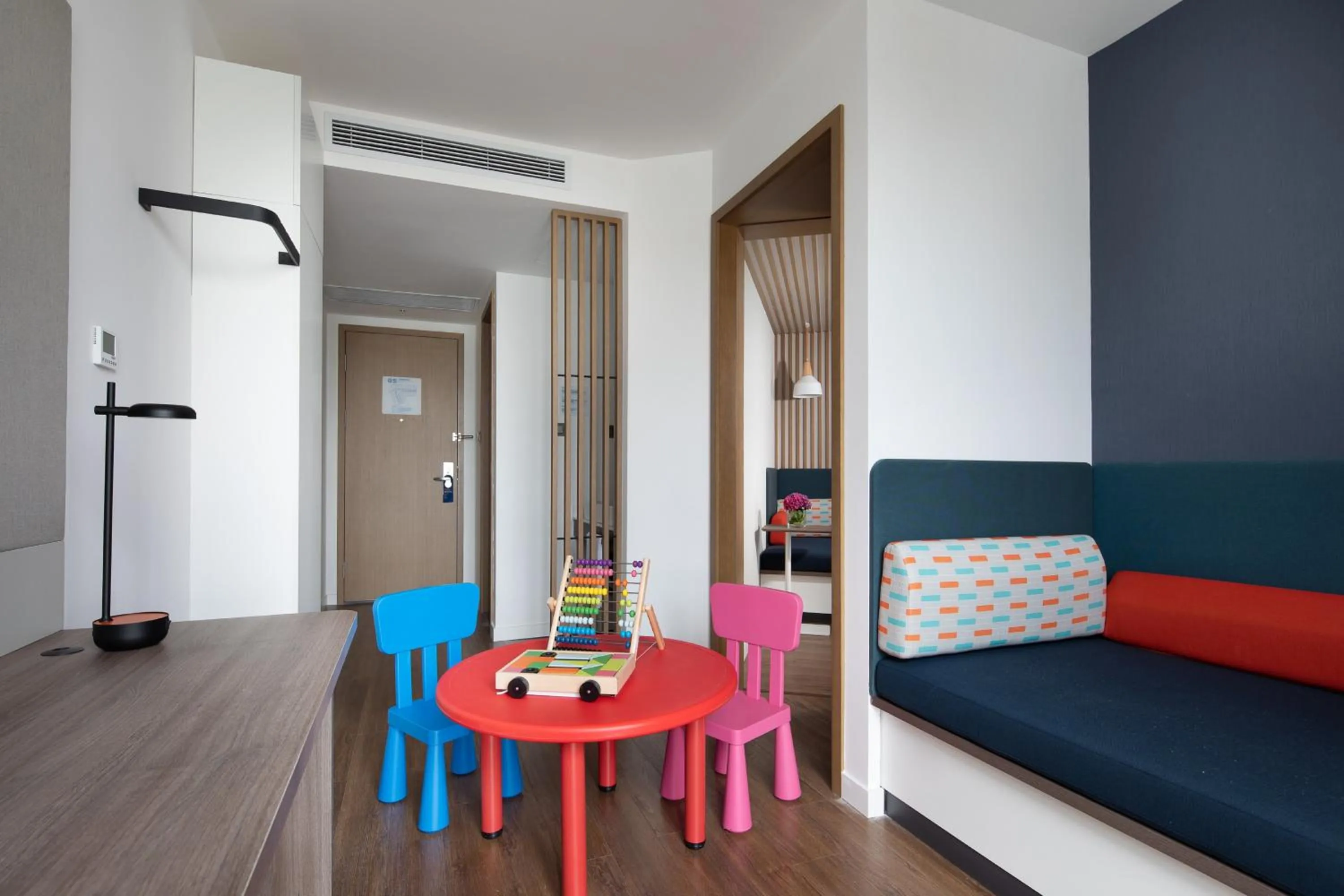 Photo of the whole room in Holiday Inn Express Chengdu Longquanyi North by IHG