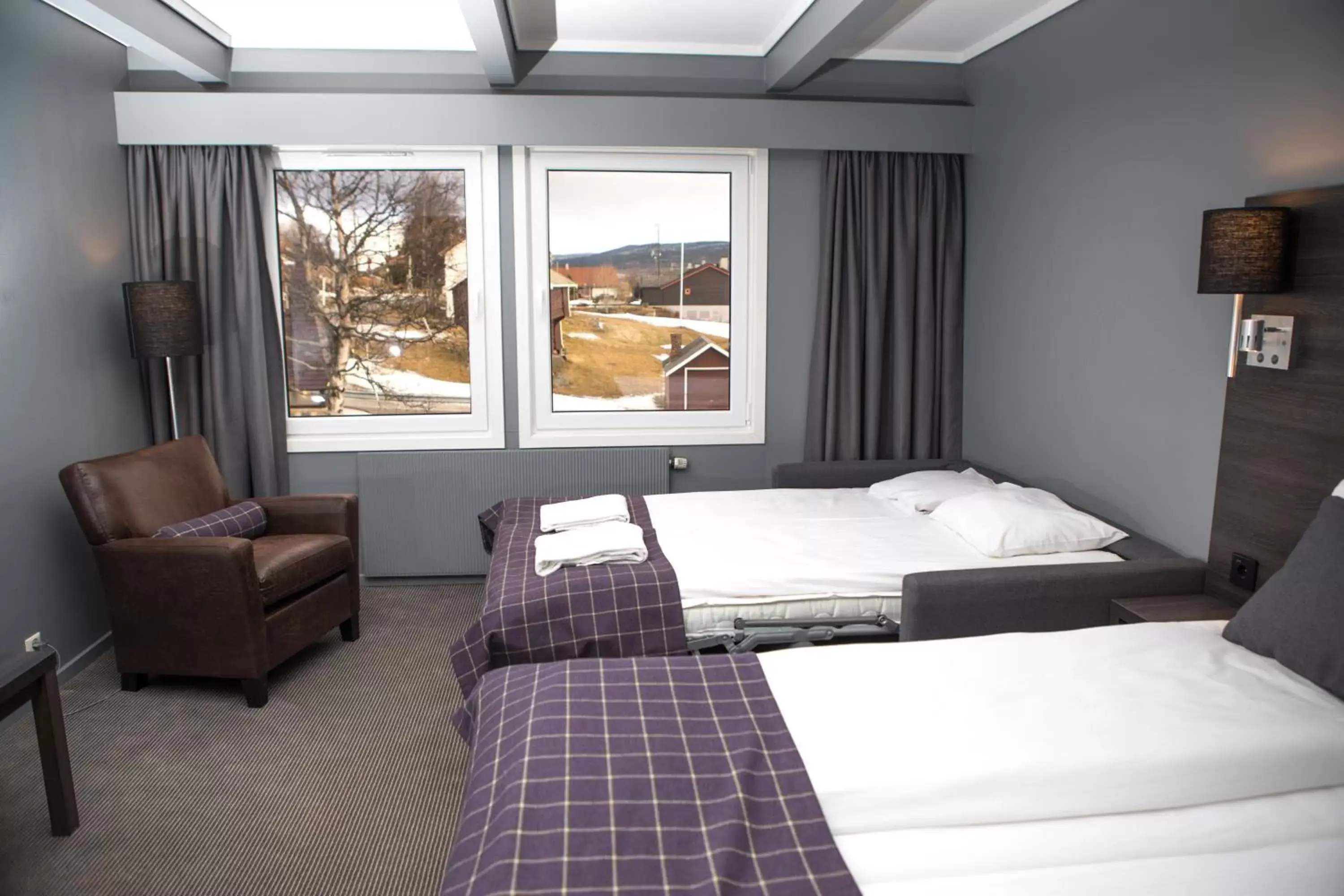 Photo of the whole room, Bed in Geilo Hotel