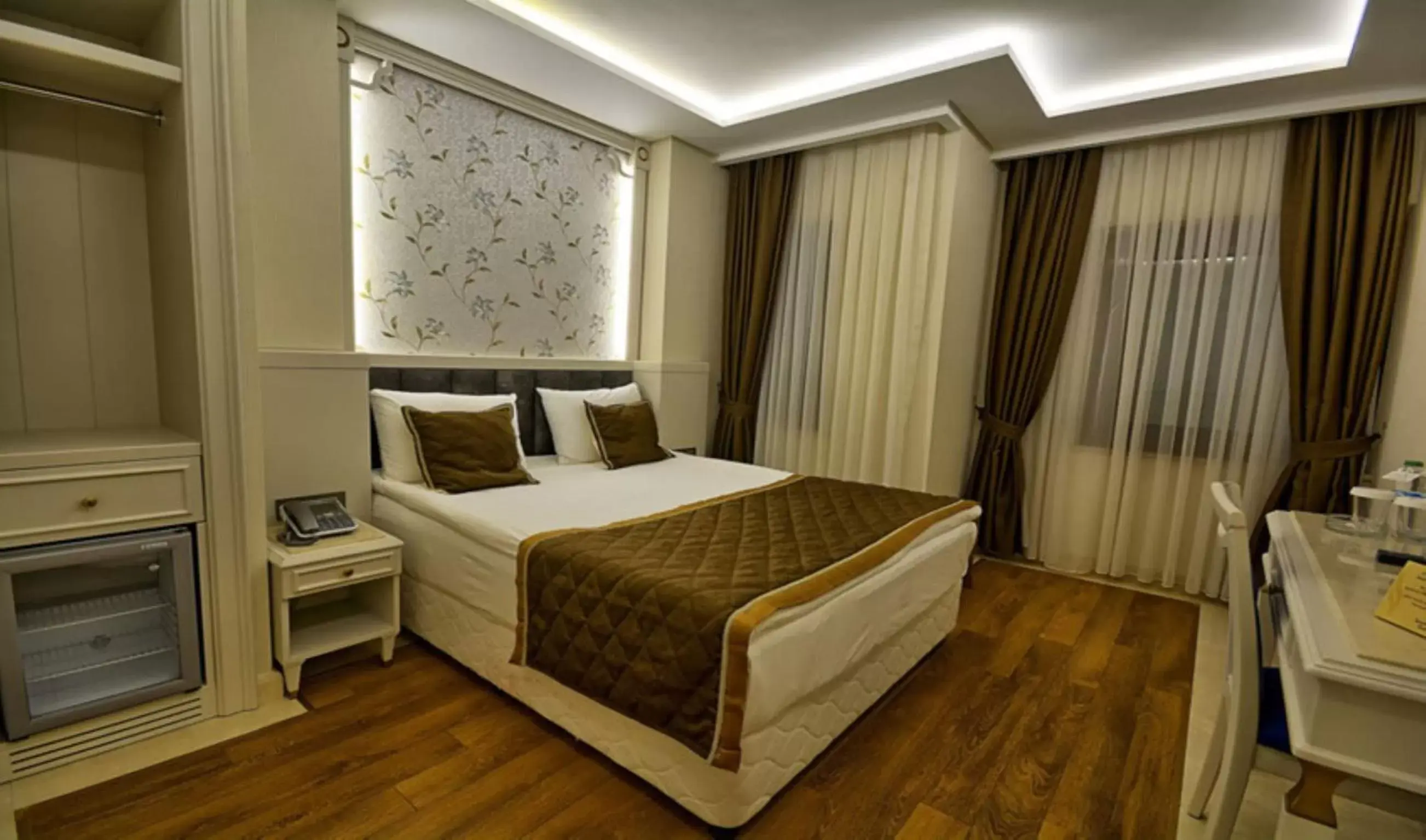 Bed in Samir Deluxe Hotel