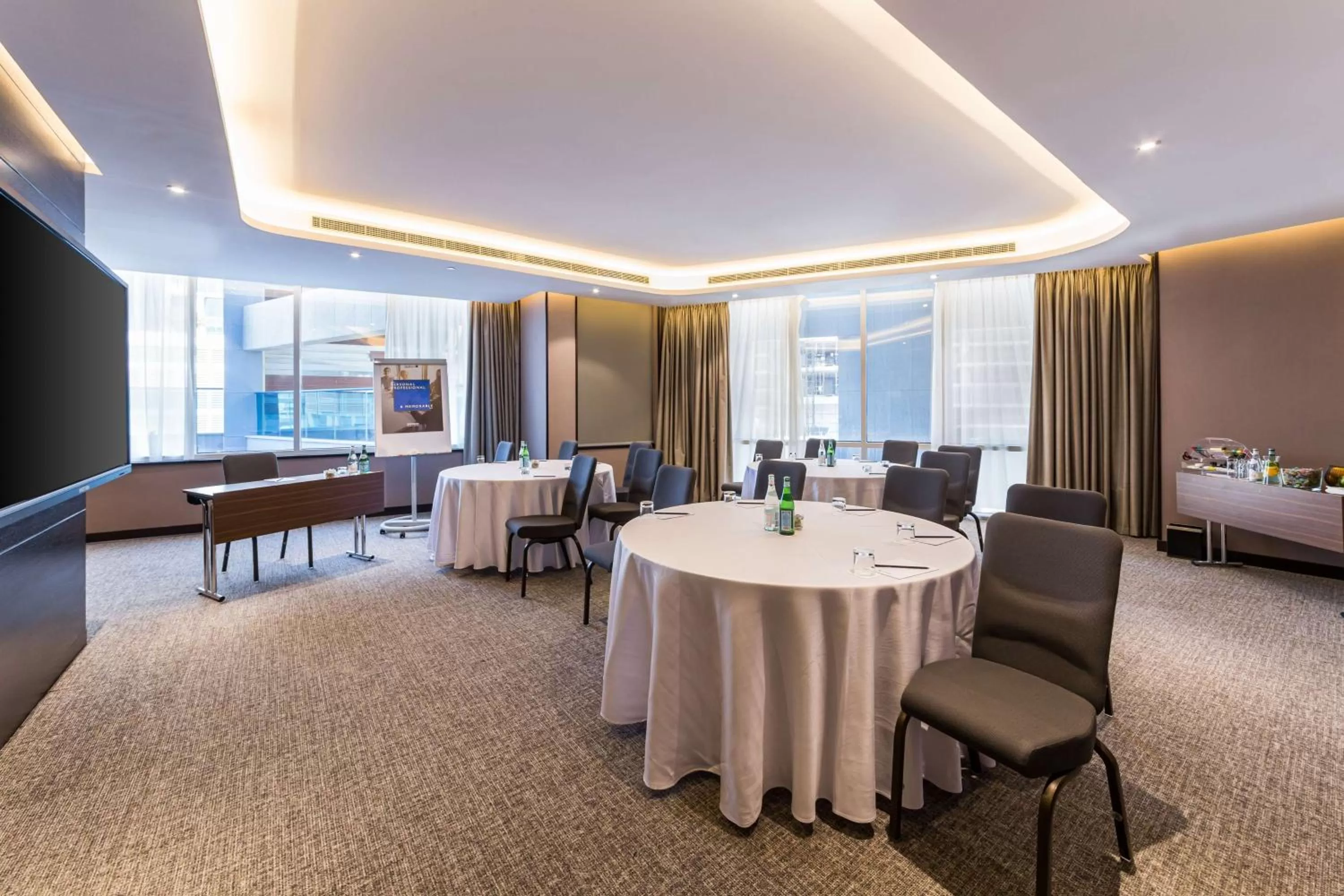 Business facilities in Radisson Blu Hotel, Dubai Canal View