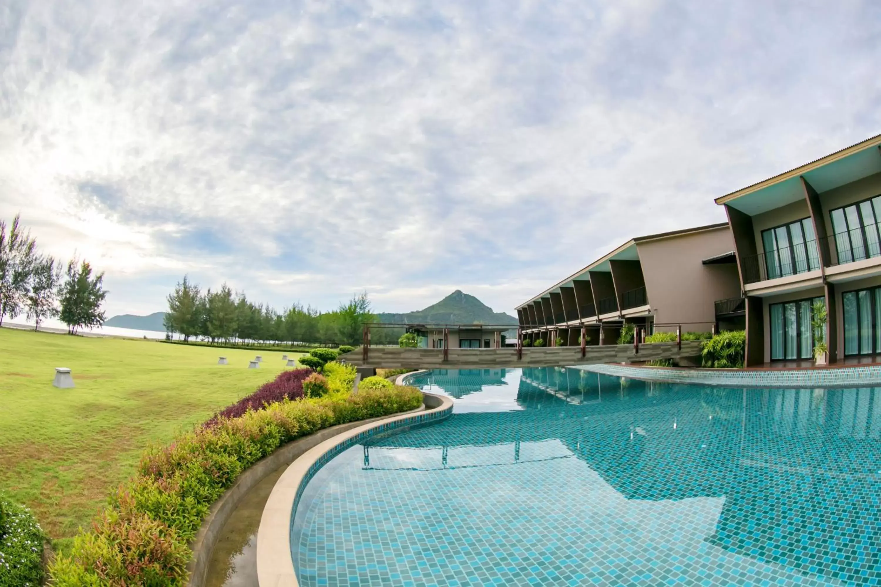 Swimming Pool in La Isla Pranburi Beach Resort