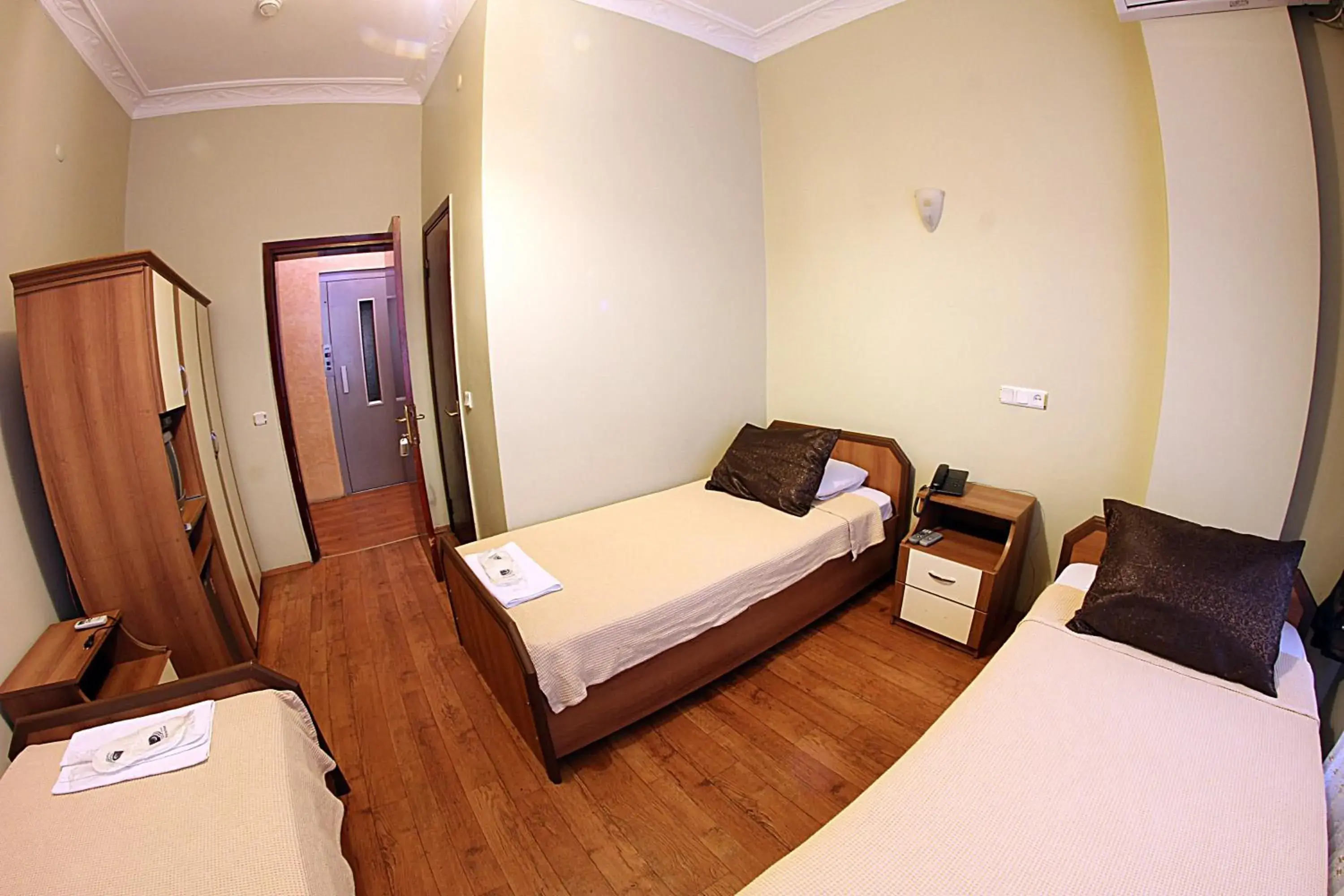 Photo of the whole room, Bed in Paradise Hotel
